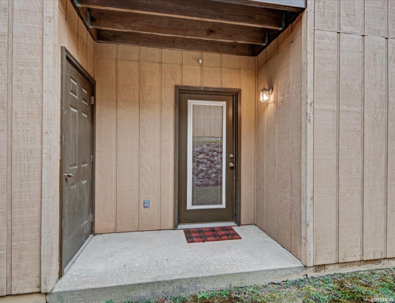 1100 Woodlawn Avenue Property Photo 32