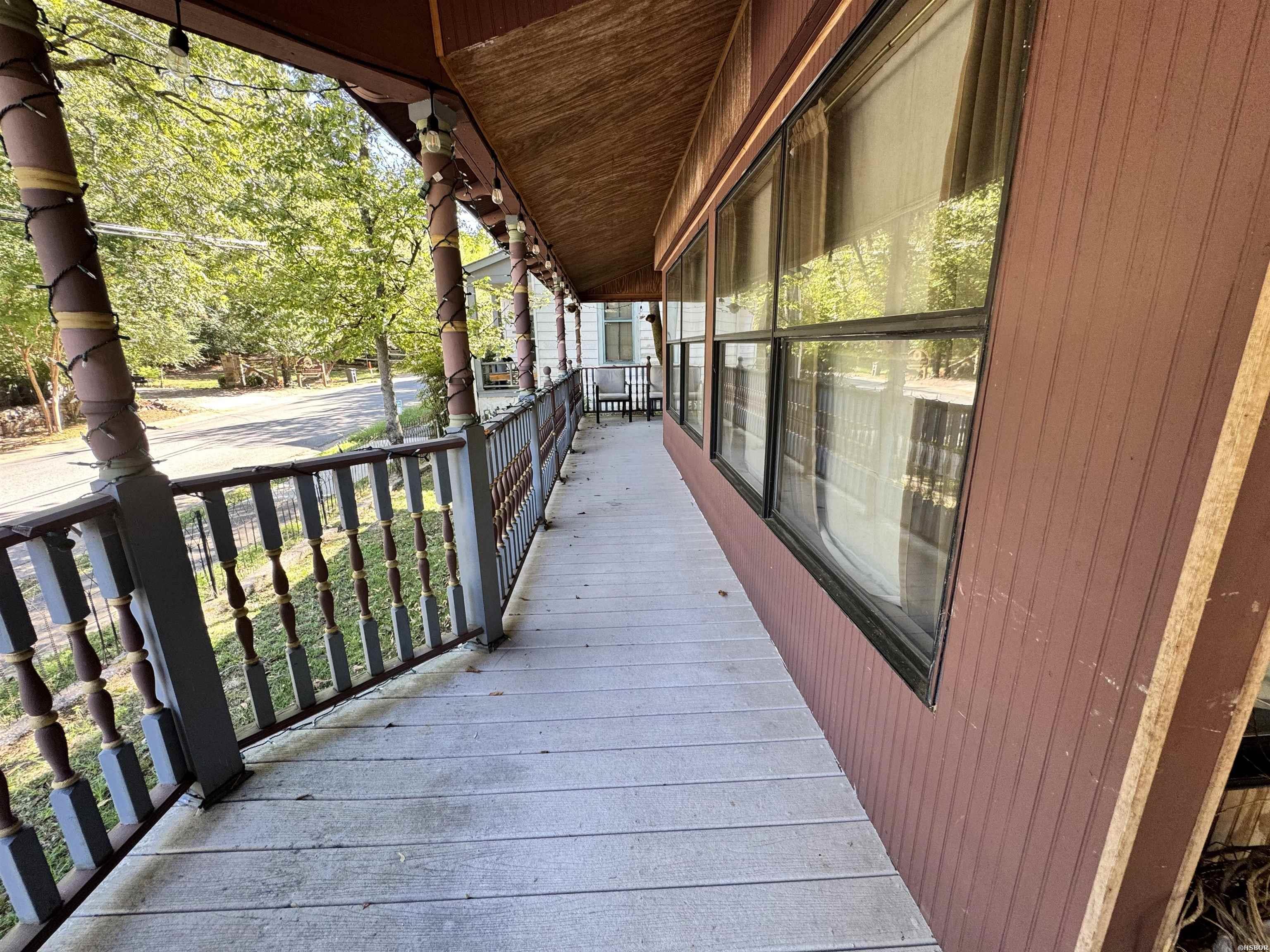 104 Tom Ellsworth Property Photo 10