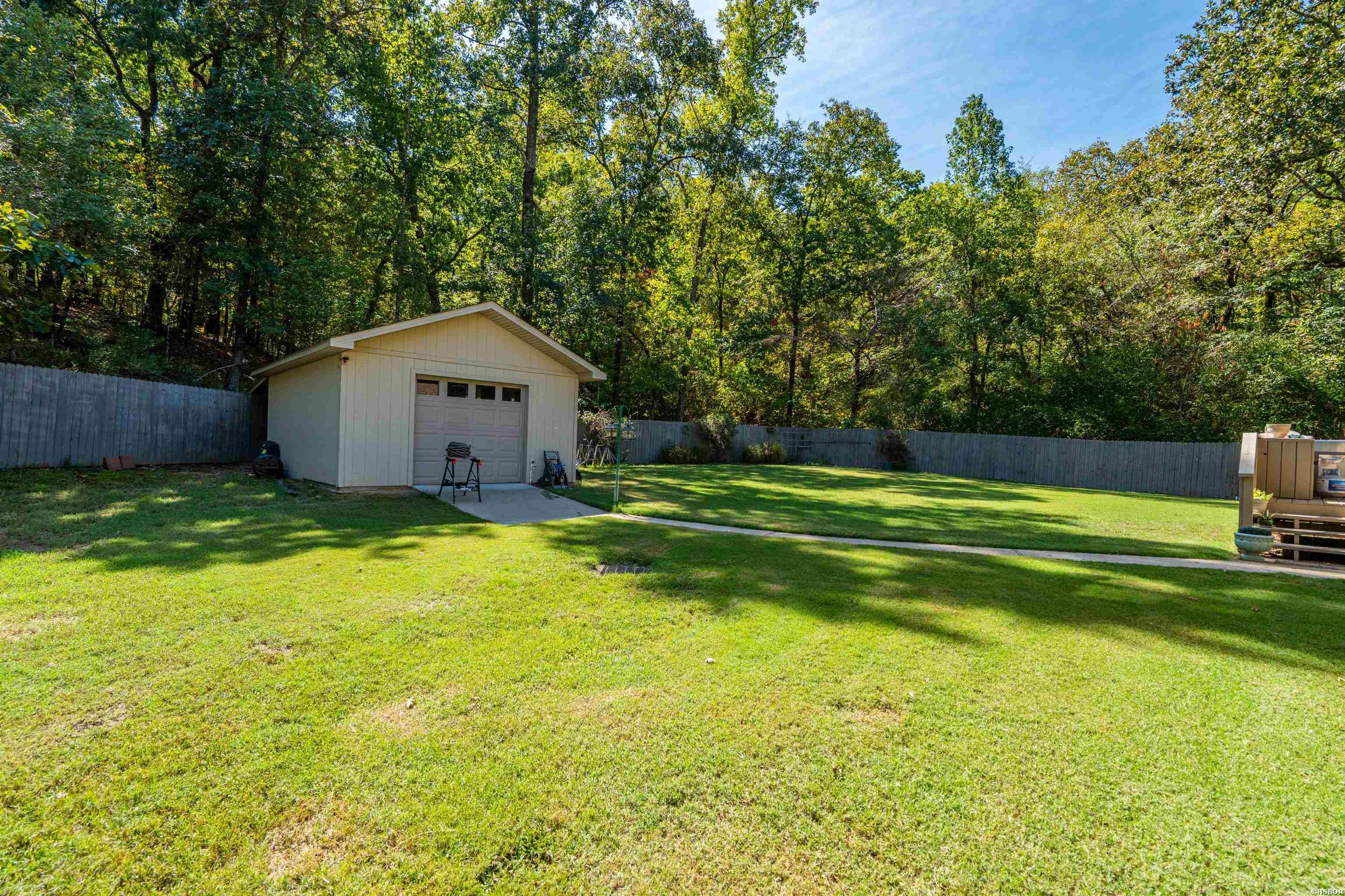 315 Restful Ridge Road Property Photo 8