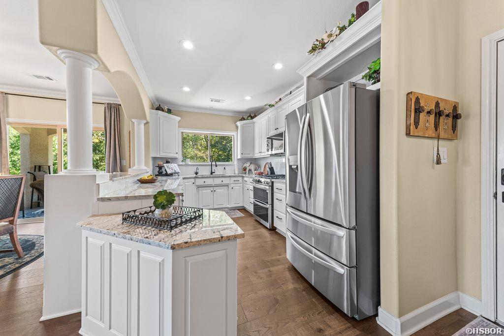 518 Amity Property Photo 11