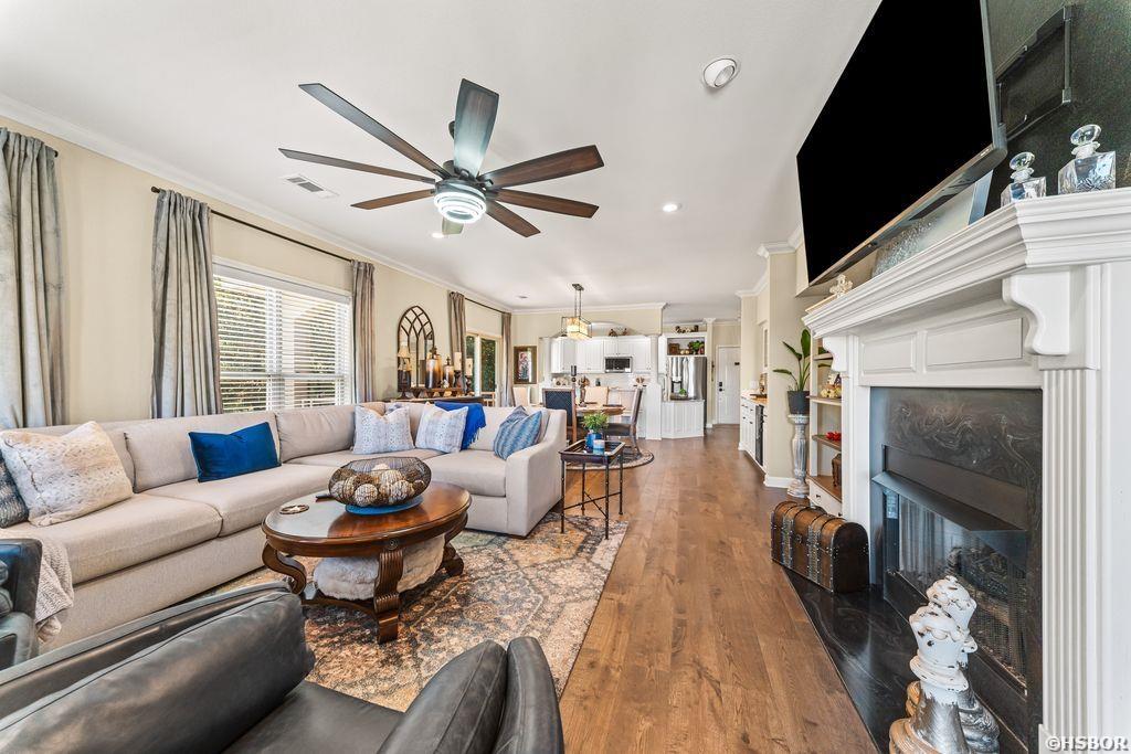 518 Amity Property Photo 16