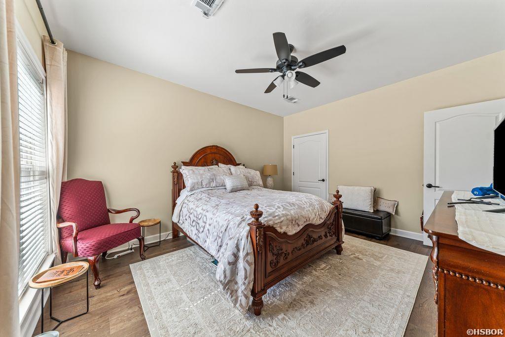 518 Amity Property Photo 22