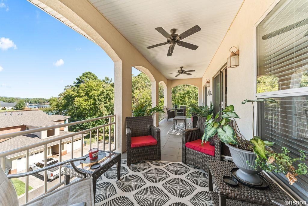 518 Amity Property Photo 33