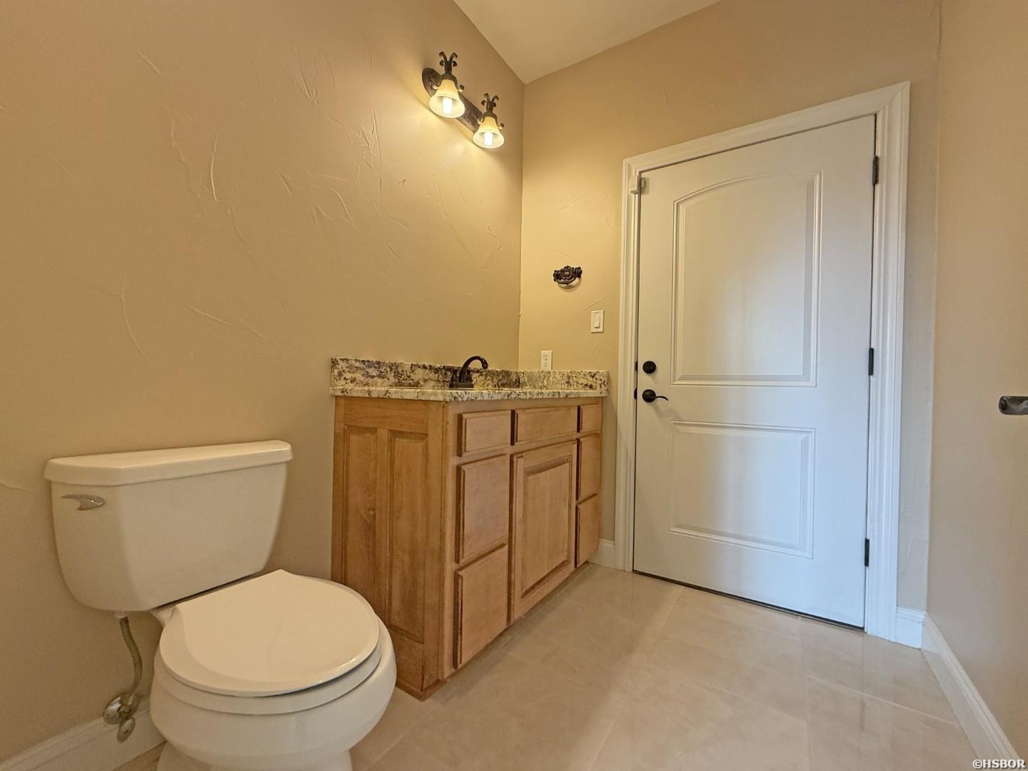 300 Crestview Drive Property Photo 33
