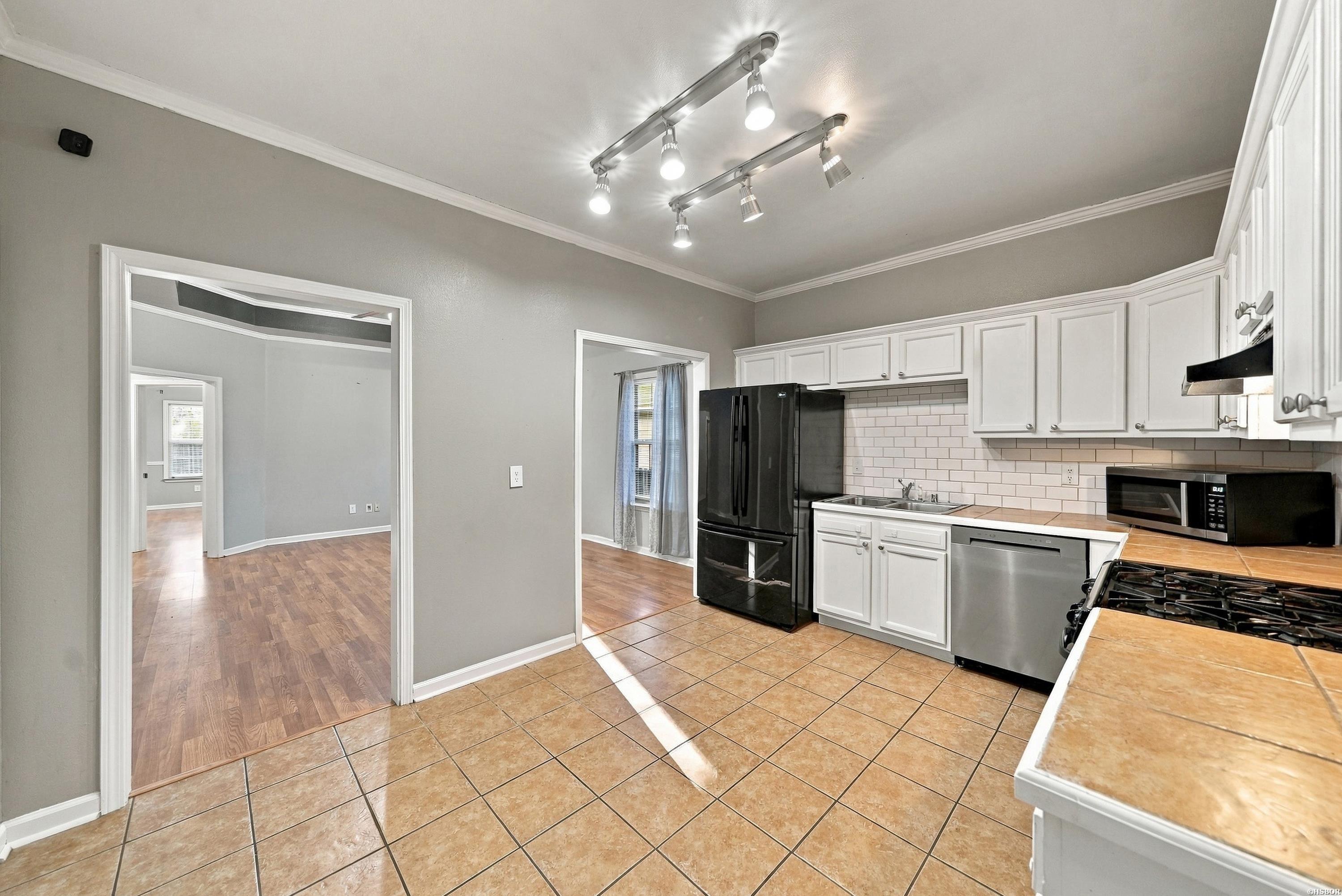 2201 Wilson Road Property Photo 6