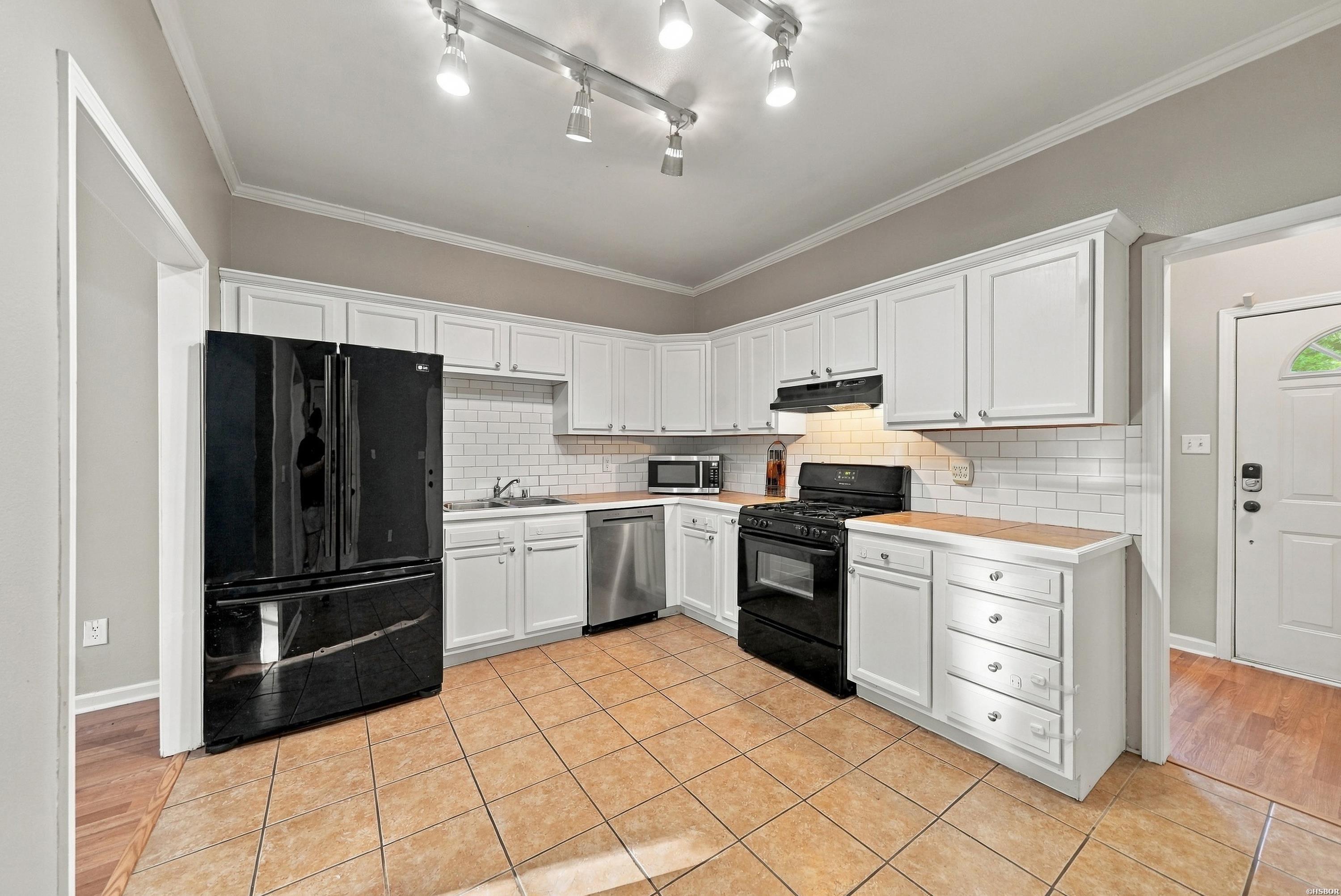 2201 Wilson Road Property Photo 7