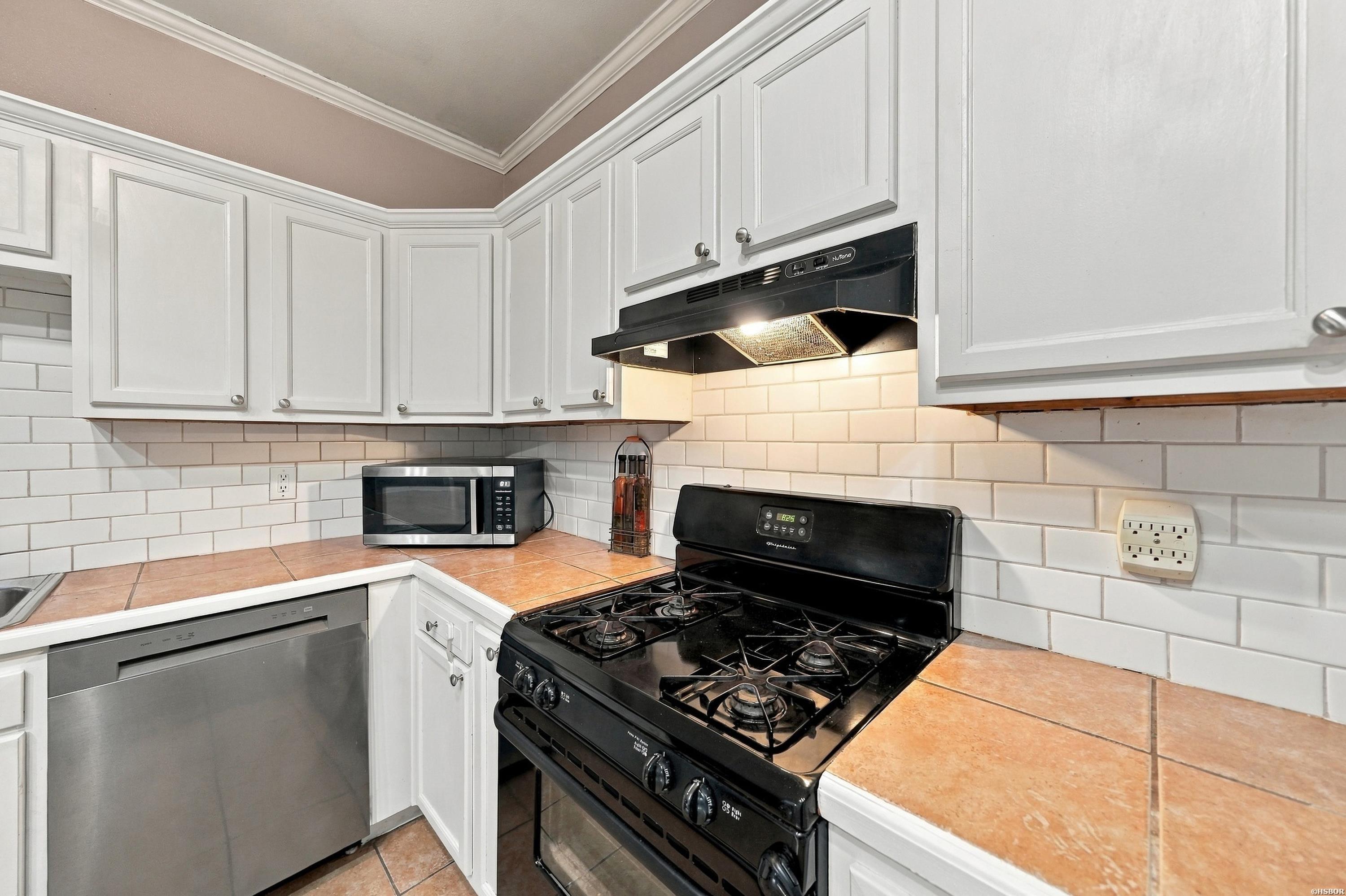 2201 Wilson Road Property Photo 9