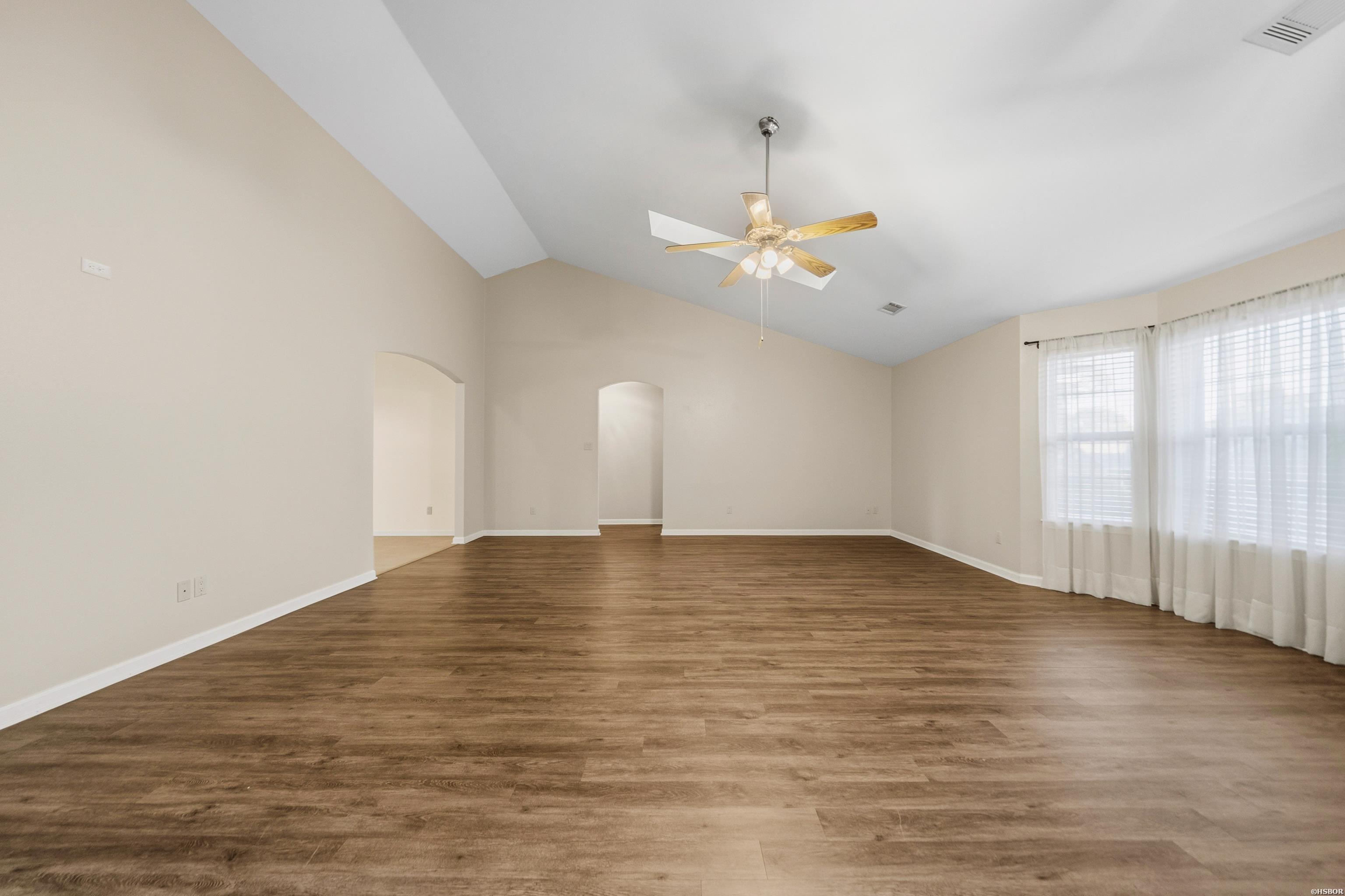 146 Forest View Property Photo 7