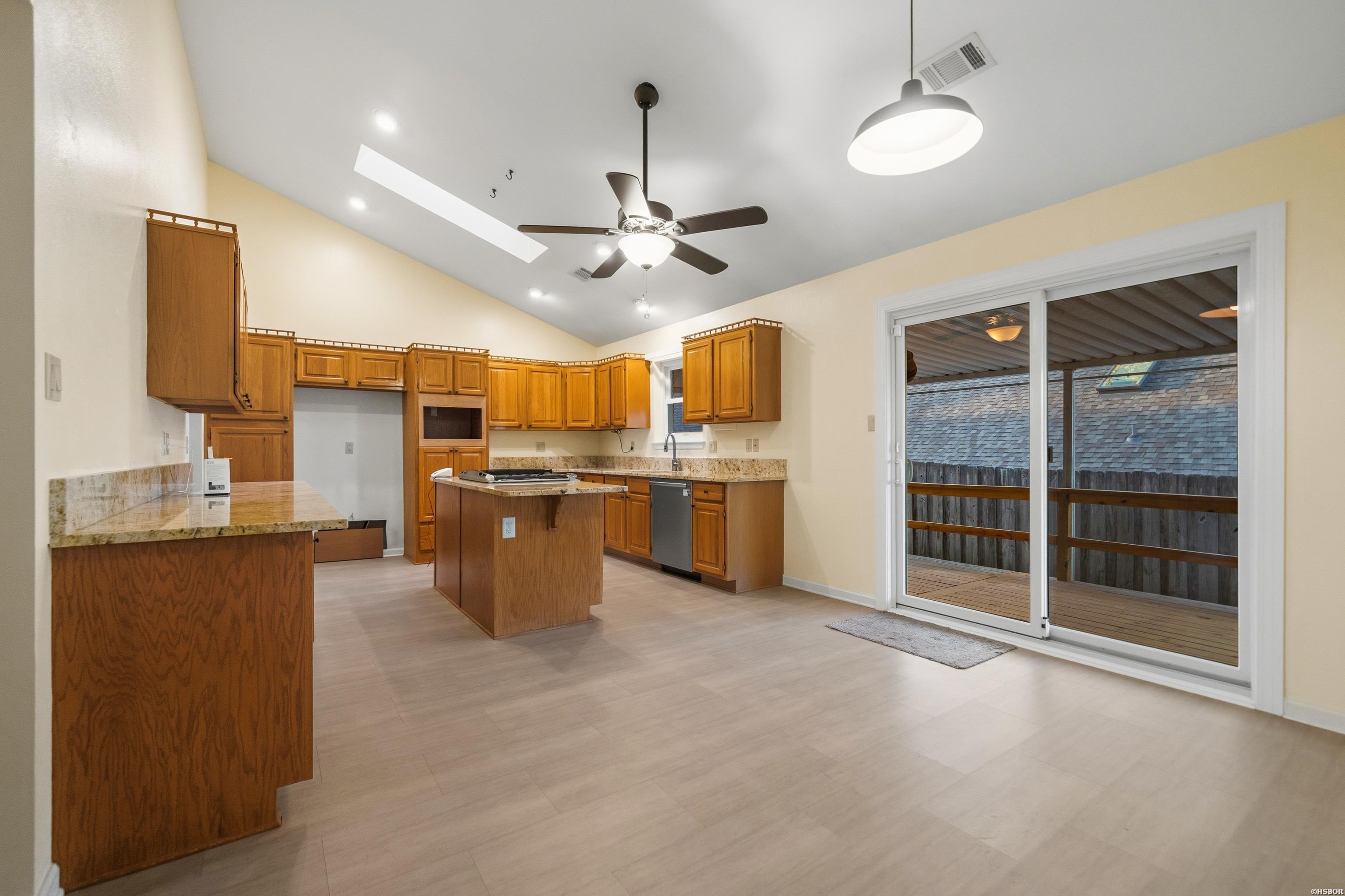 146 Forest View Property Photo 12