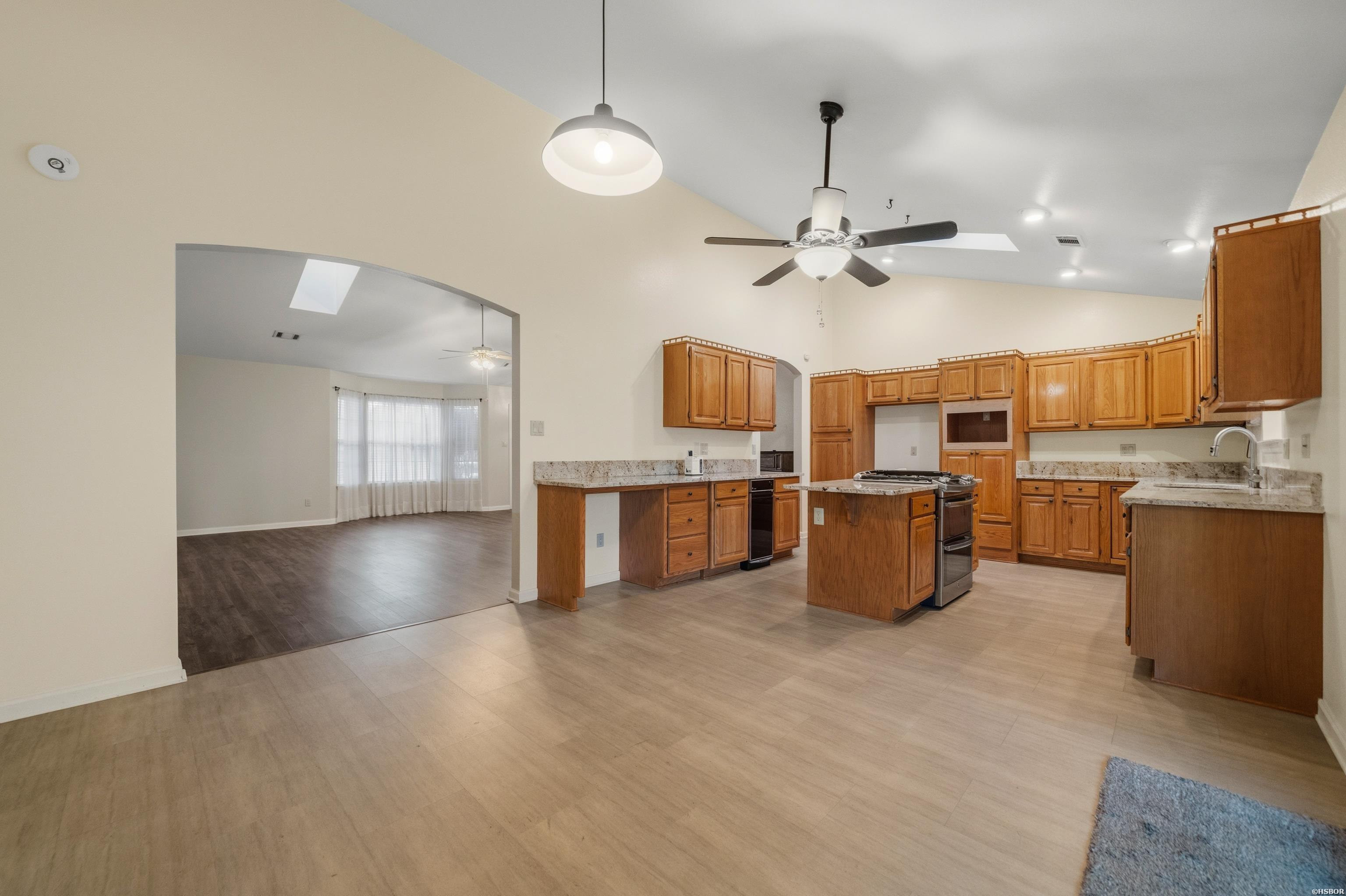 146 Forest View Property Photo 14