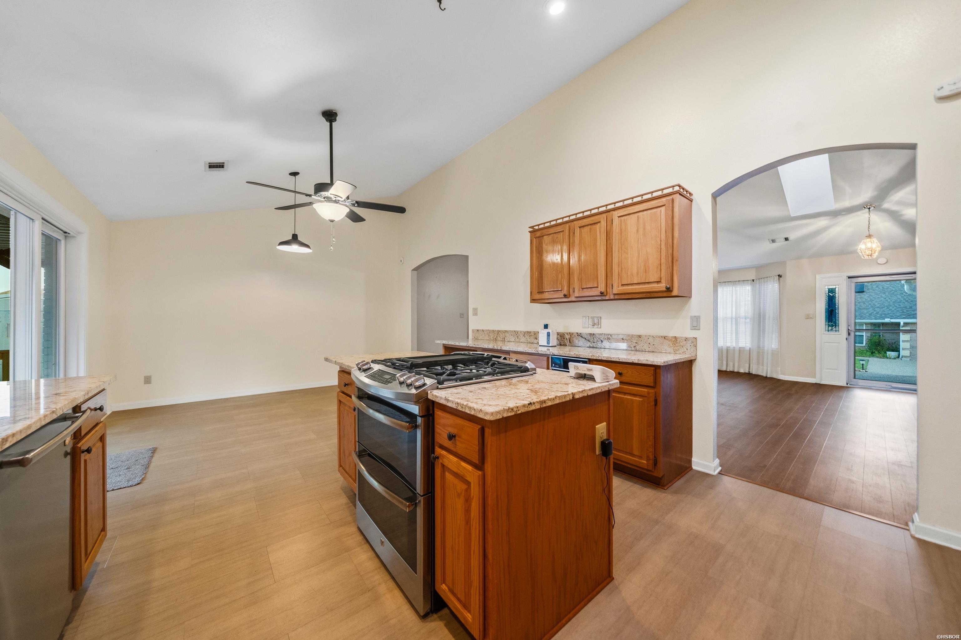 146 Forest View Property Photo 18