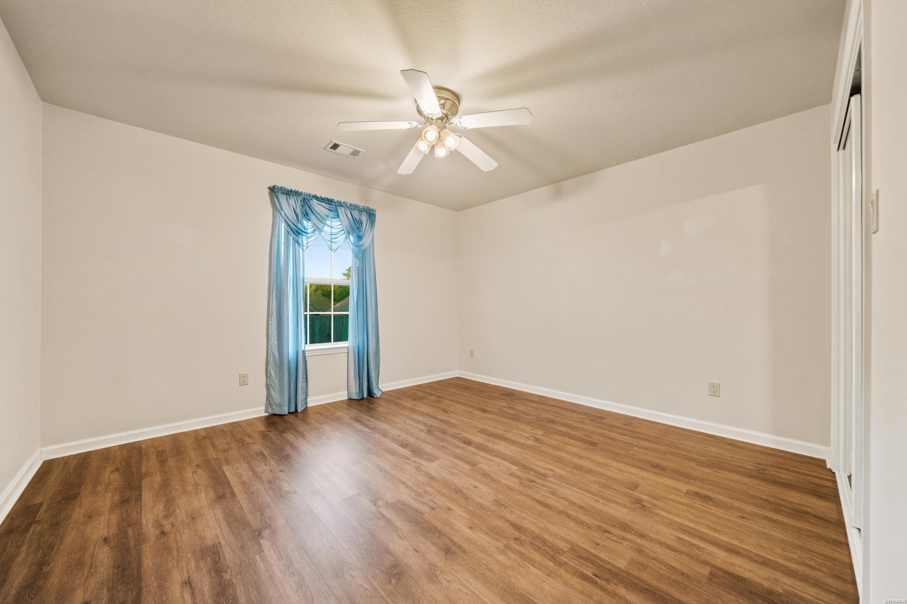 146 Forest View Property Photo 32
