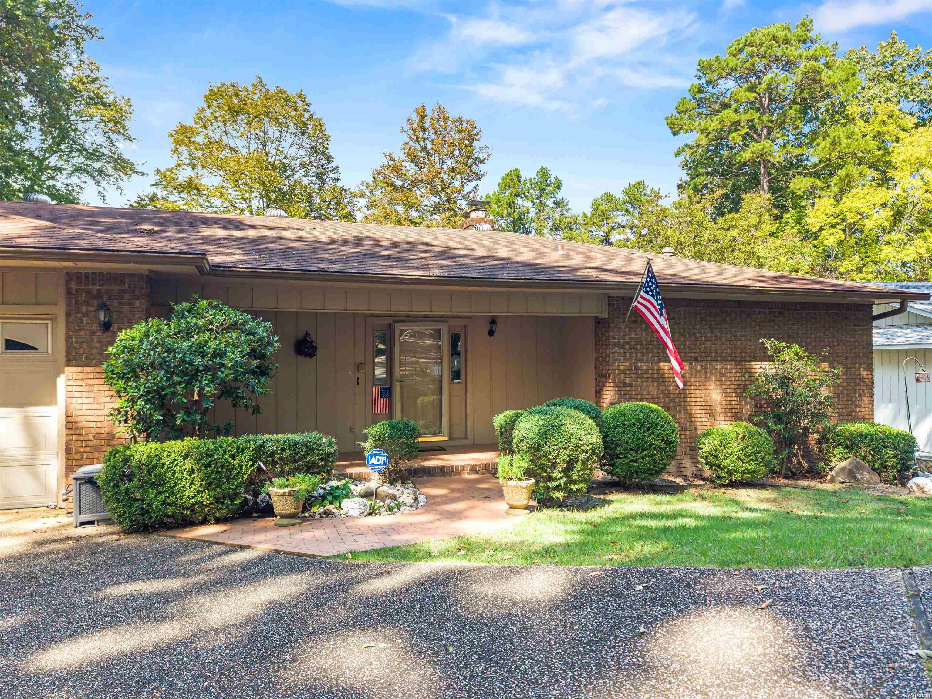 18 Rubi Circle Property Photo 6