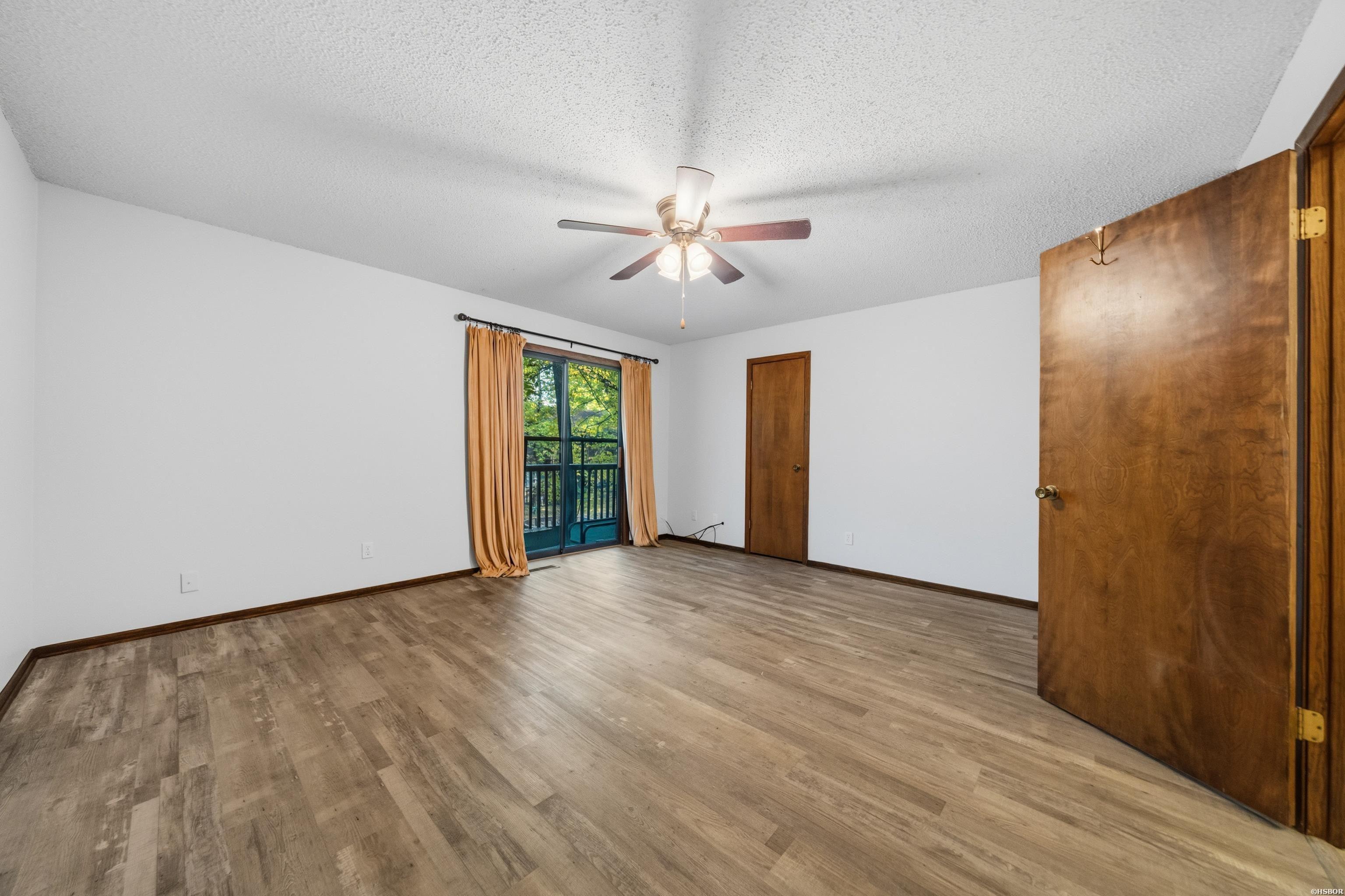 2315 Lakeshore Drive Property Photo 19