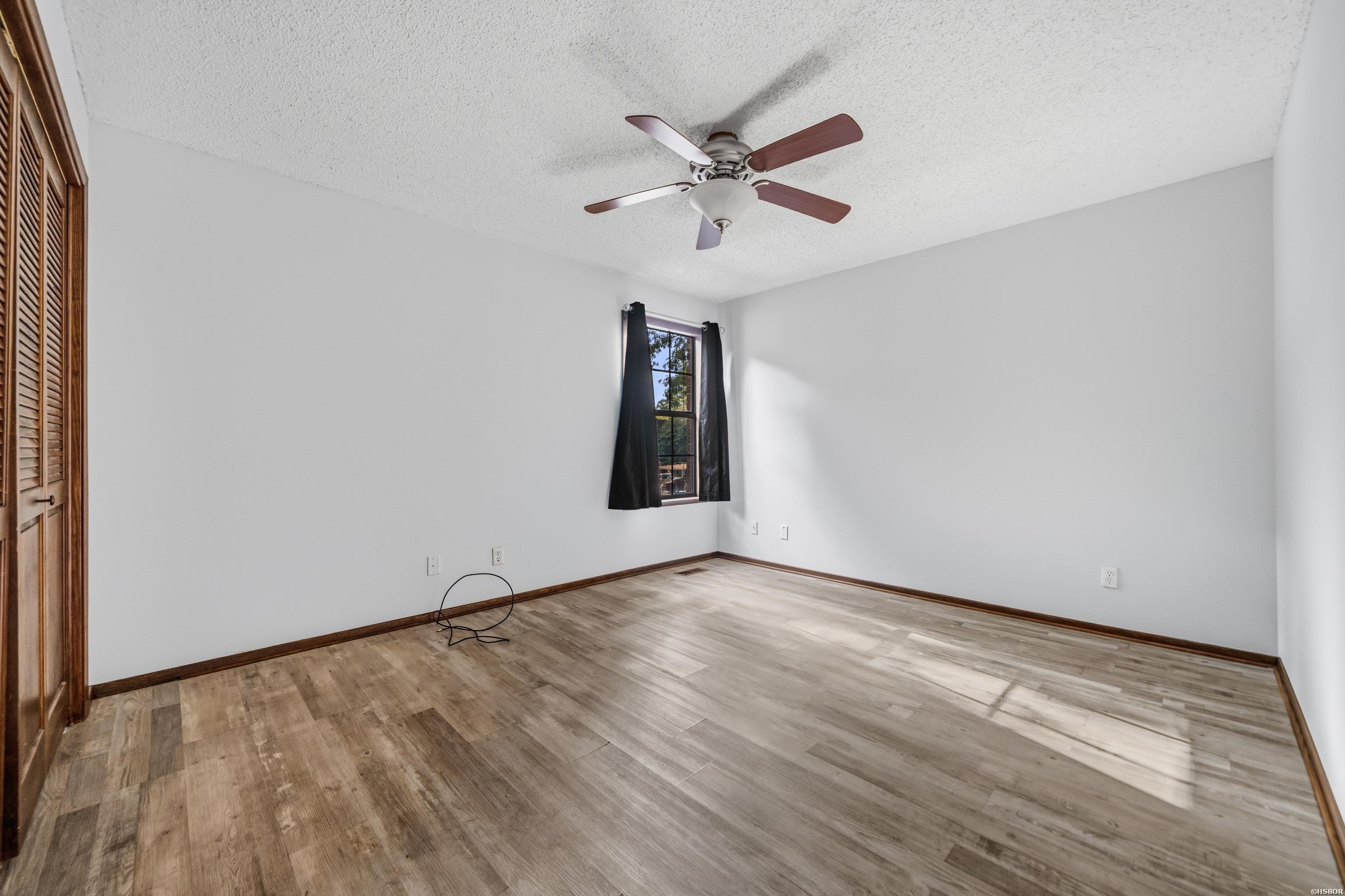 2315 Lakeshore Drive Property Photo 23
