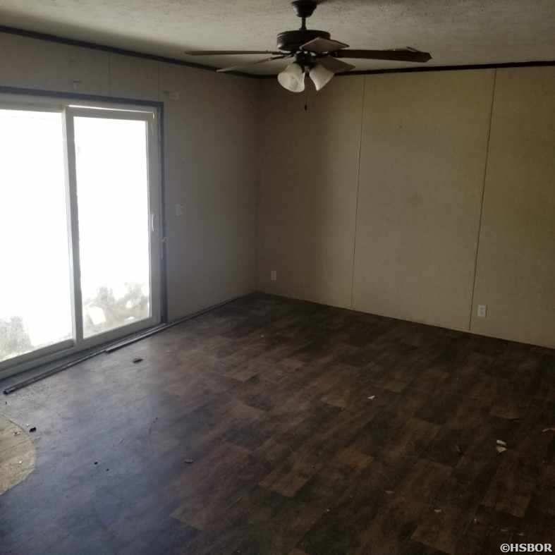 228 W Main Street Property Photo 9