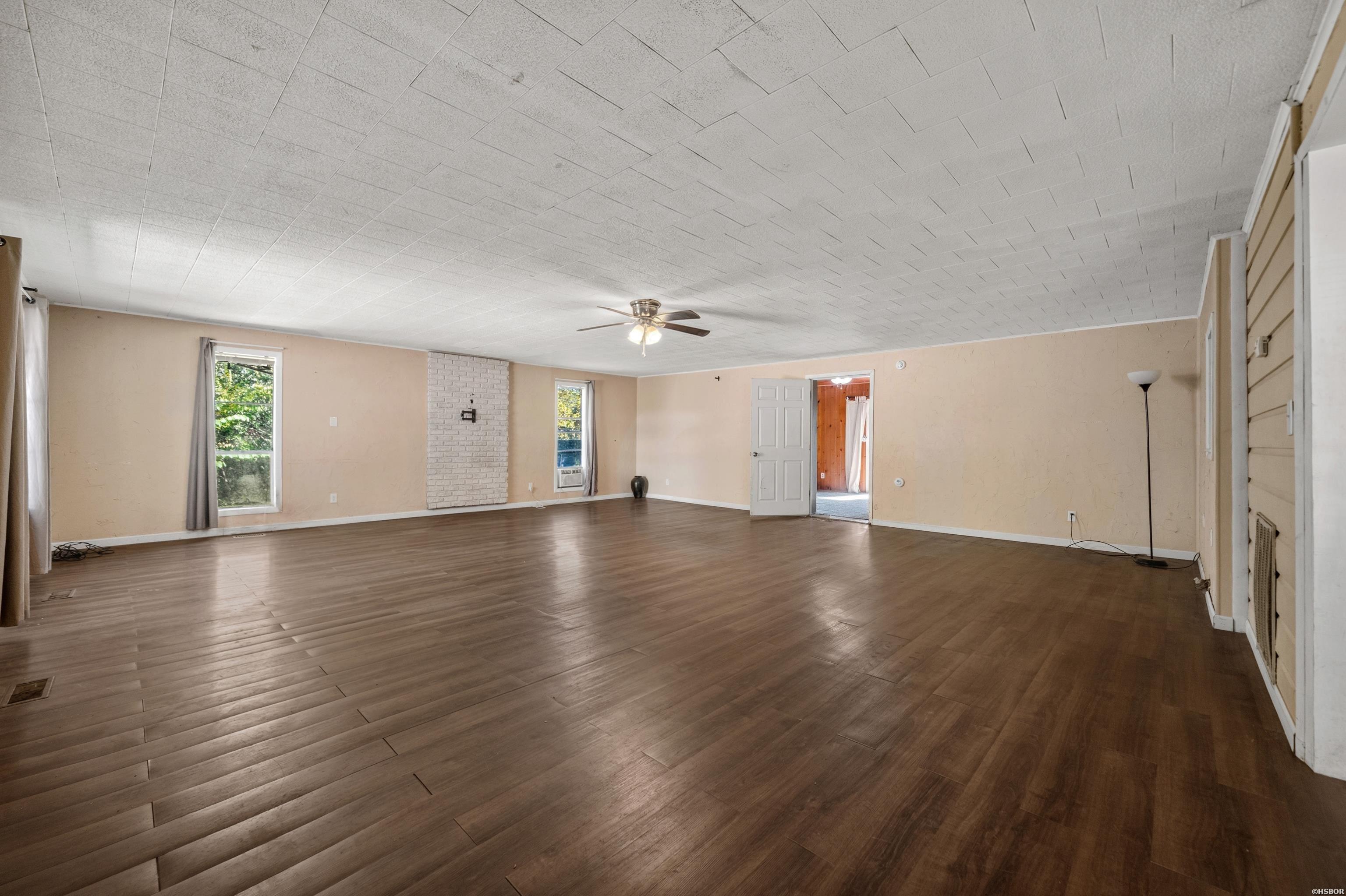211 Jerome Street Property Photo 3