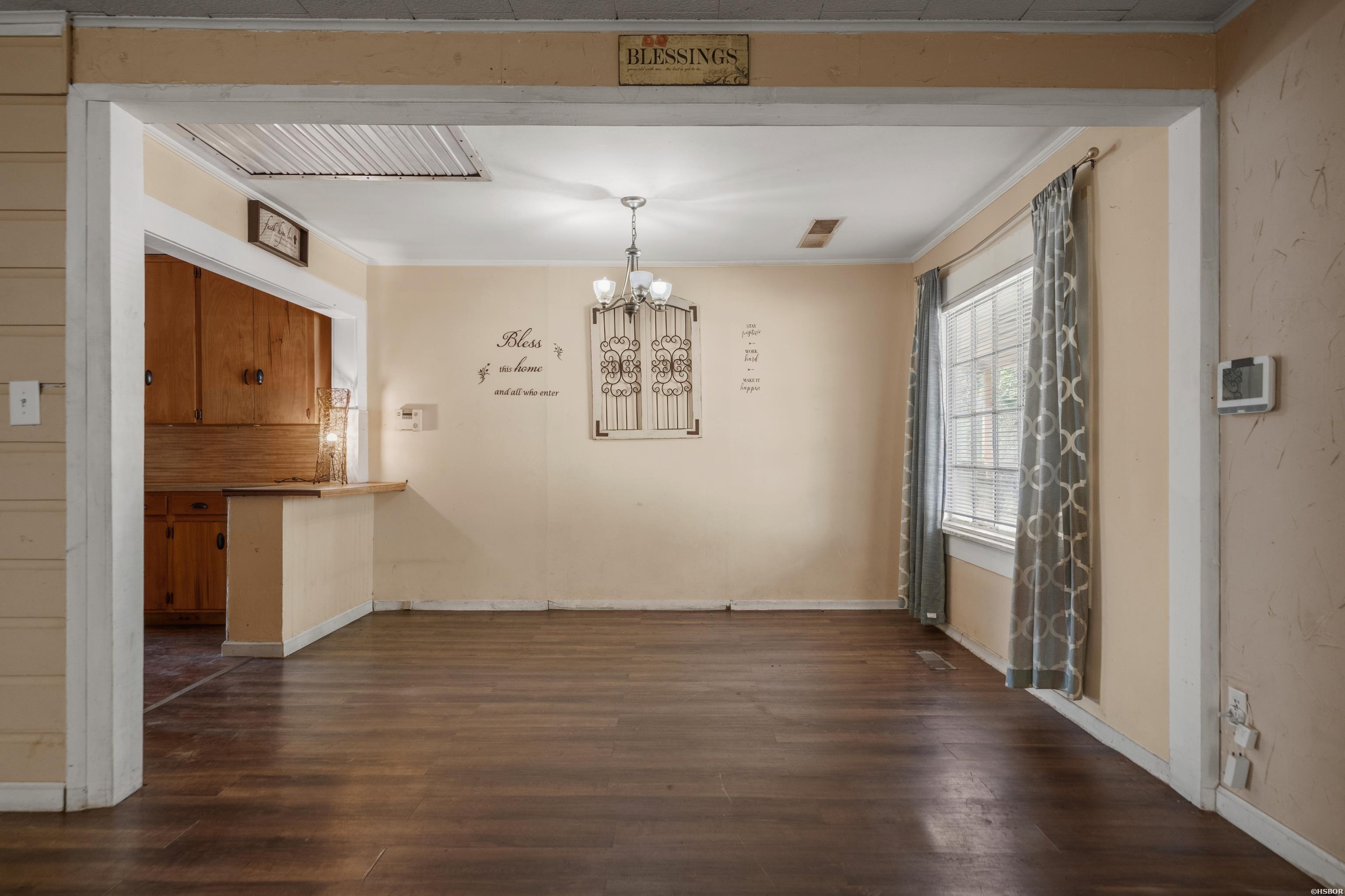 211 Jerome Street Property Photo 9