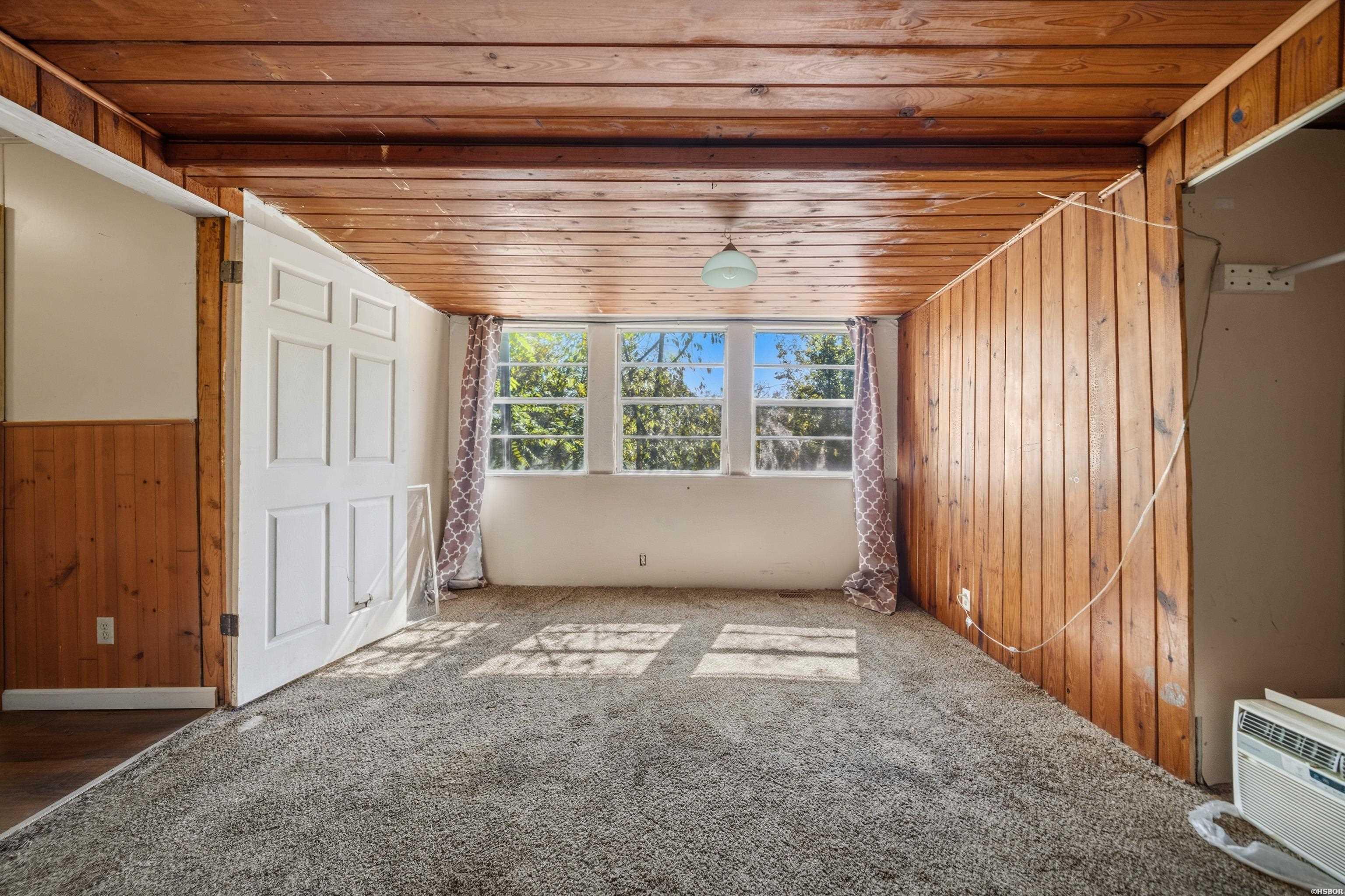 211 Jerome Street Property Photo 15