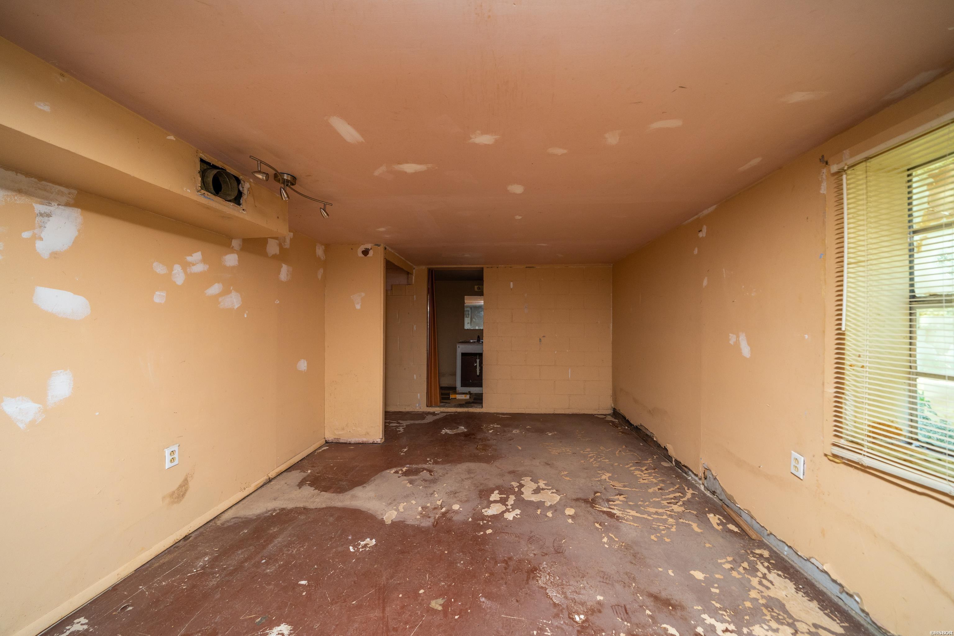 211 Jerome Street Property Photo 26