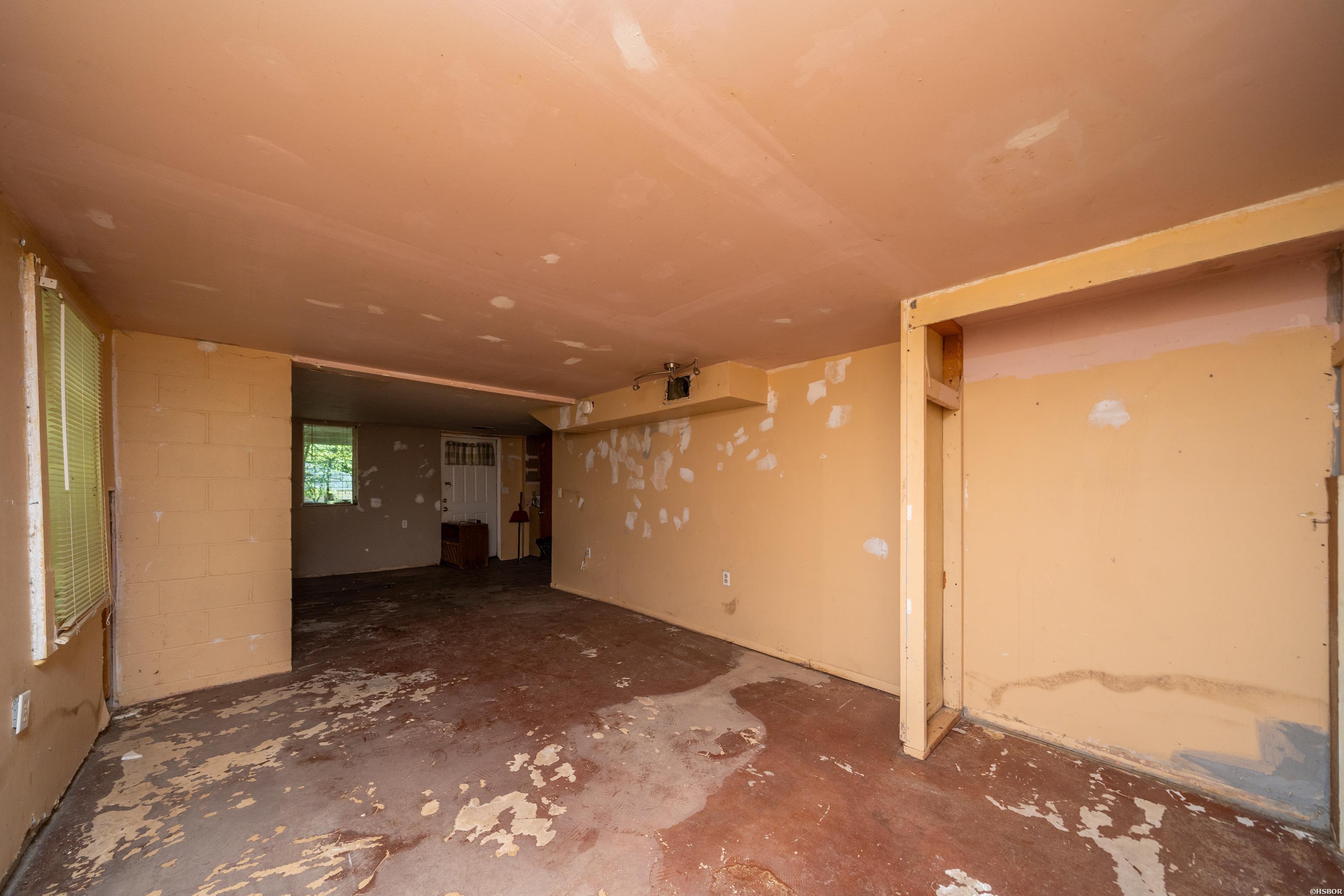 211 Jerome Street Property Photo 27