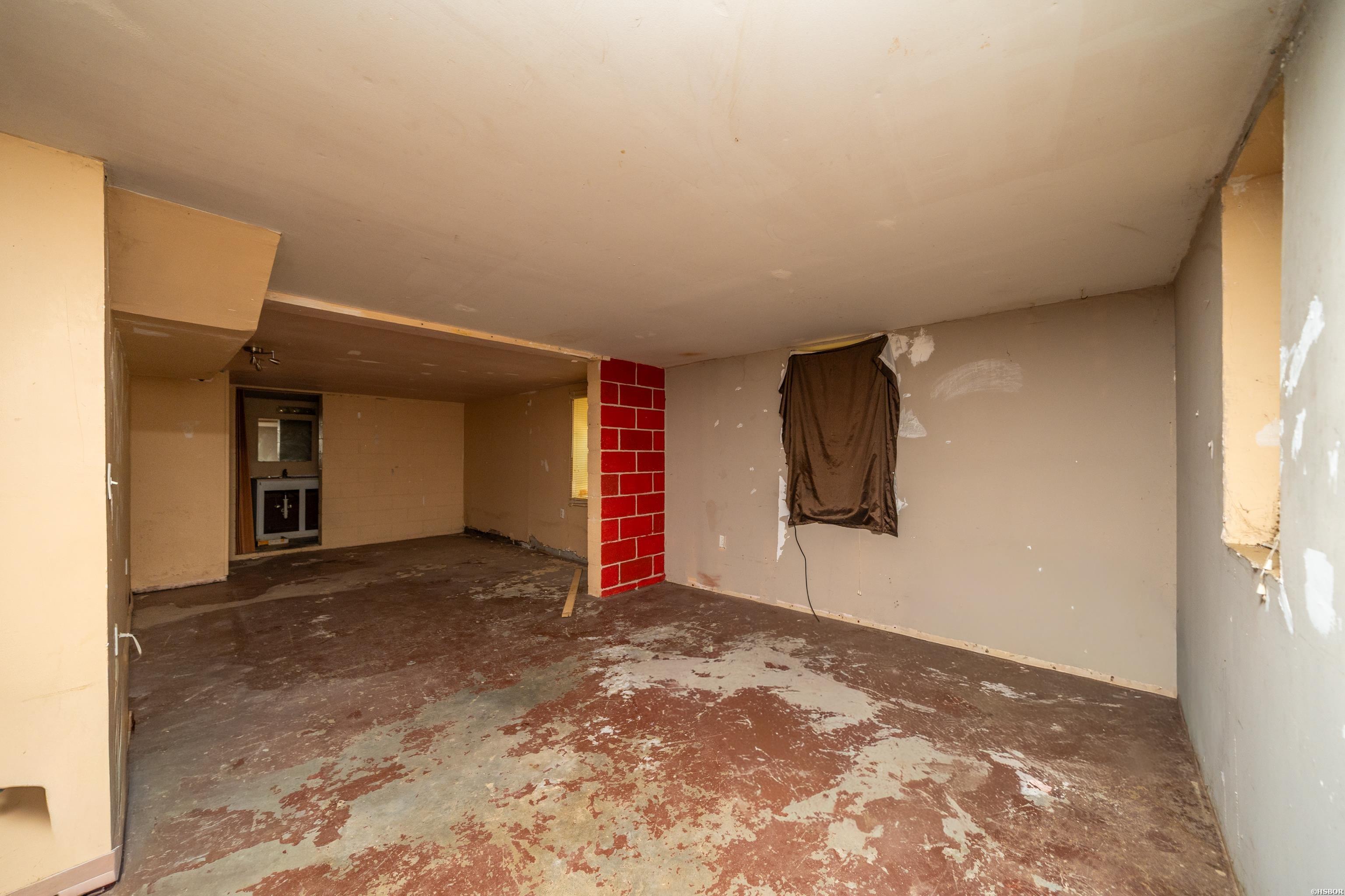 211 Jerome Street Property Photo 28