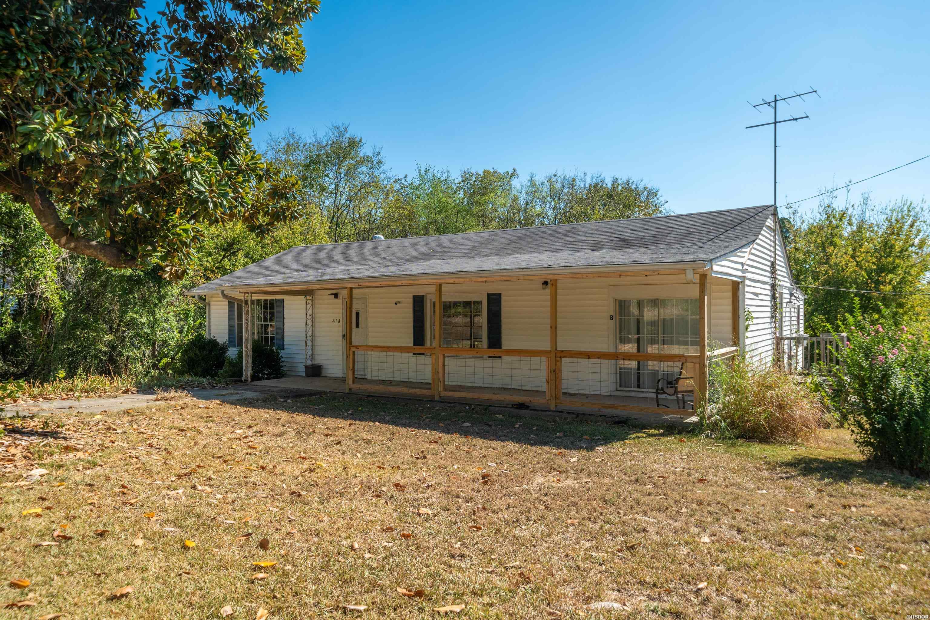 211 Jerome Street Property Photo 41