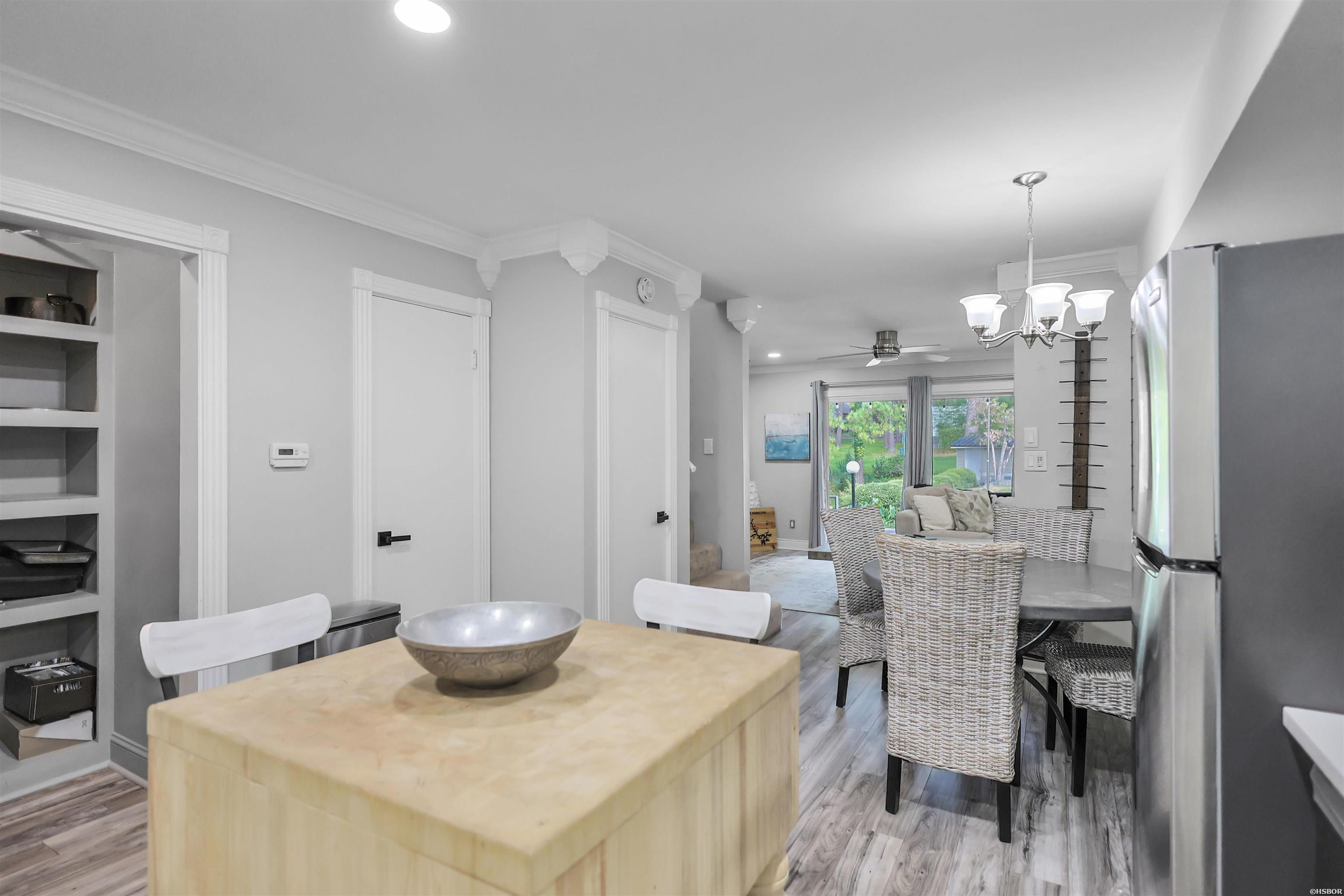 100 Discovery Bay Lane Property Photo 8