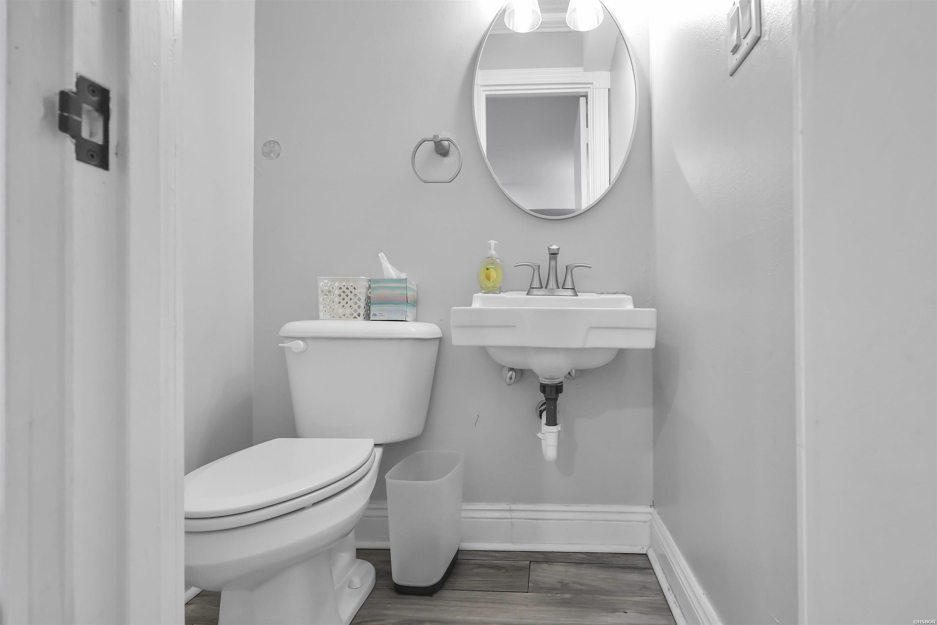100 Discovery Bay Lane Property Photo 9