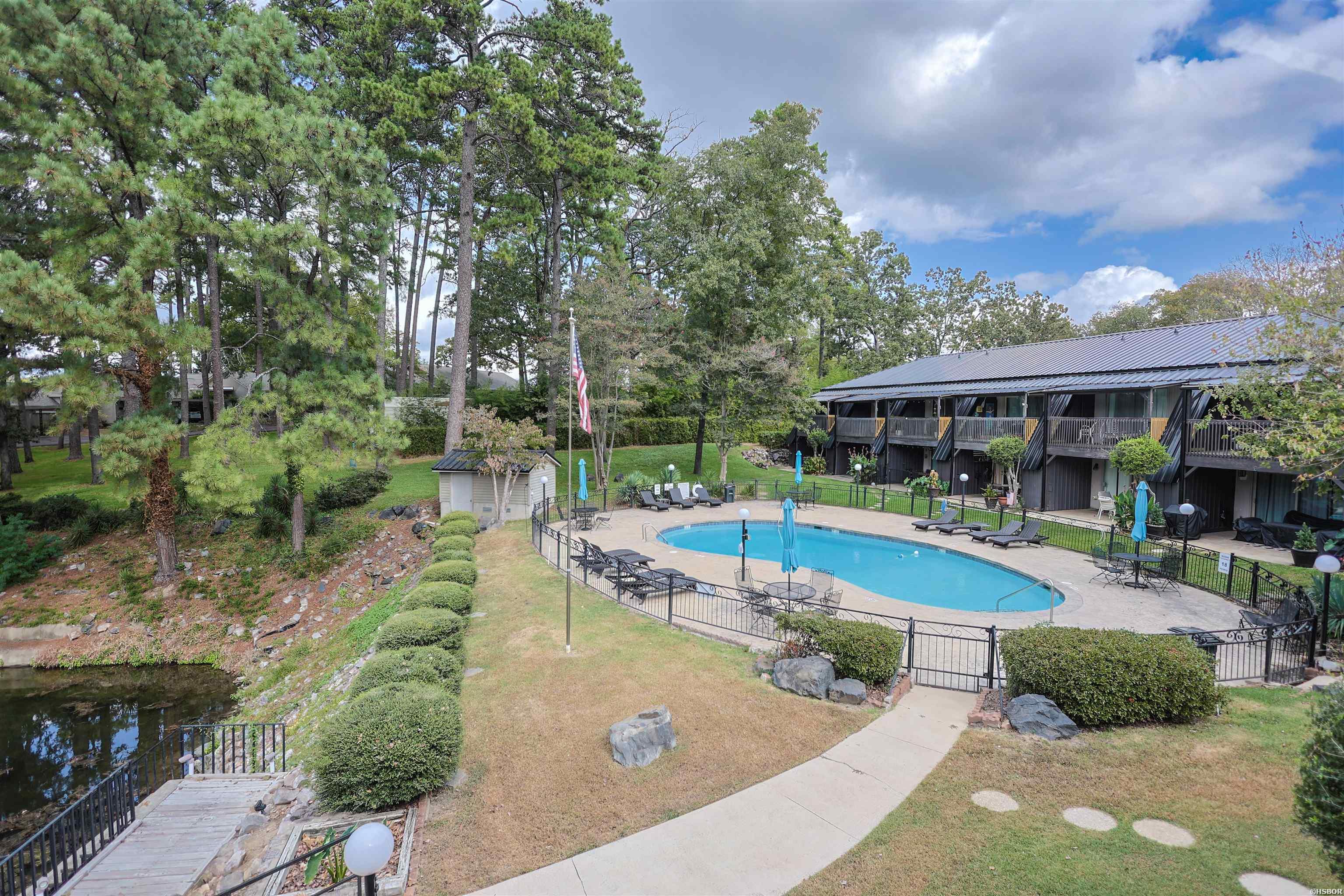 100 Discovery Bay Lane Property Photo 15