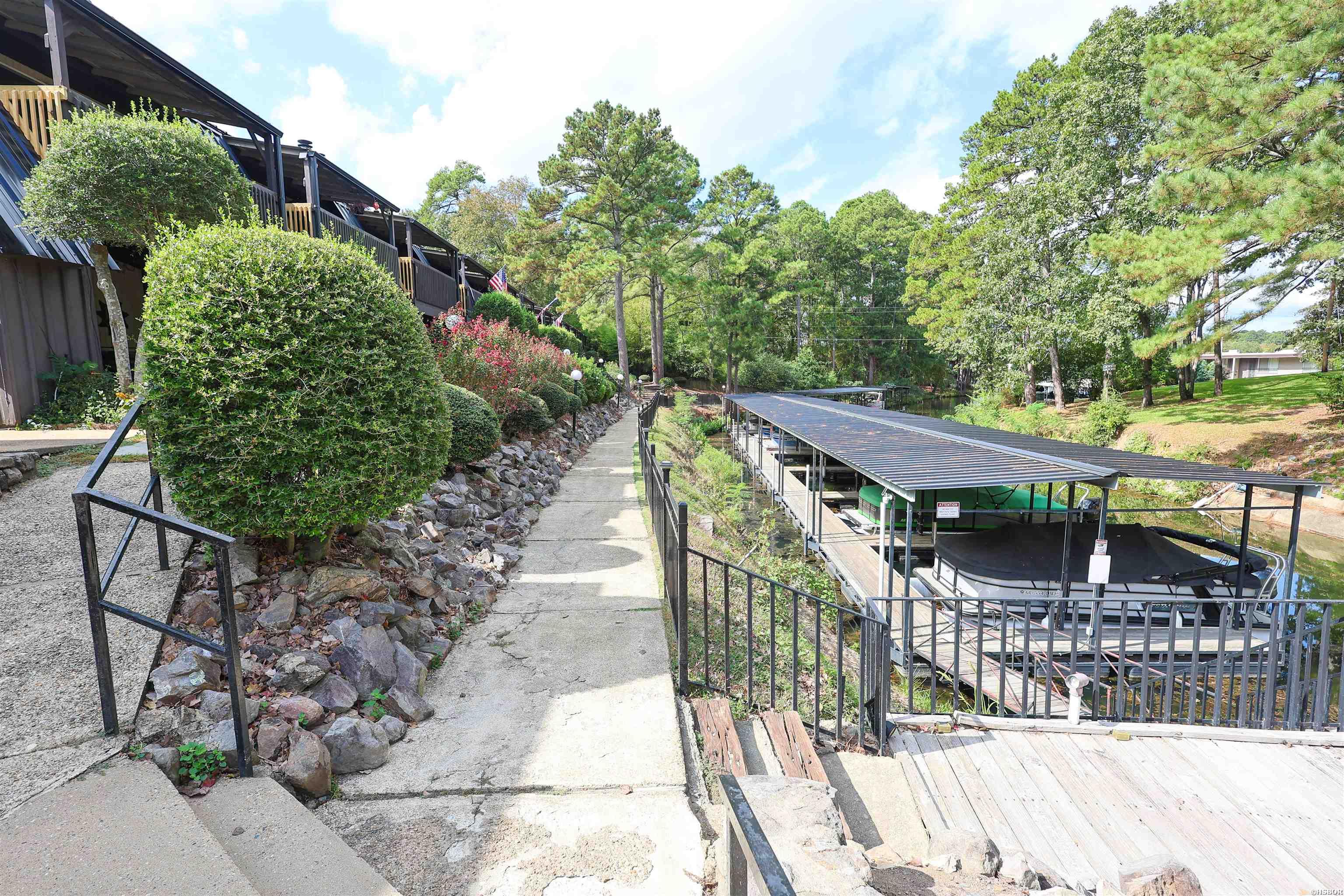 100 Discovery Bay Lane Property Photo 17