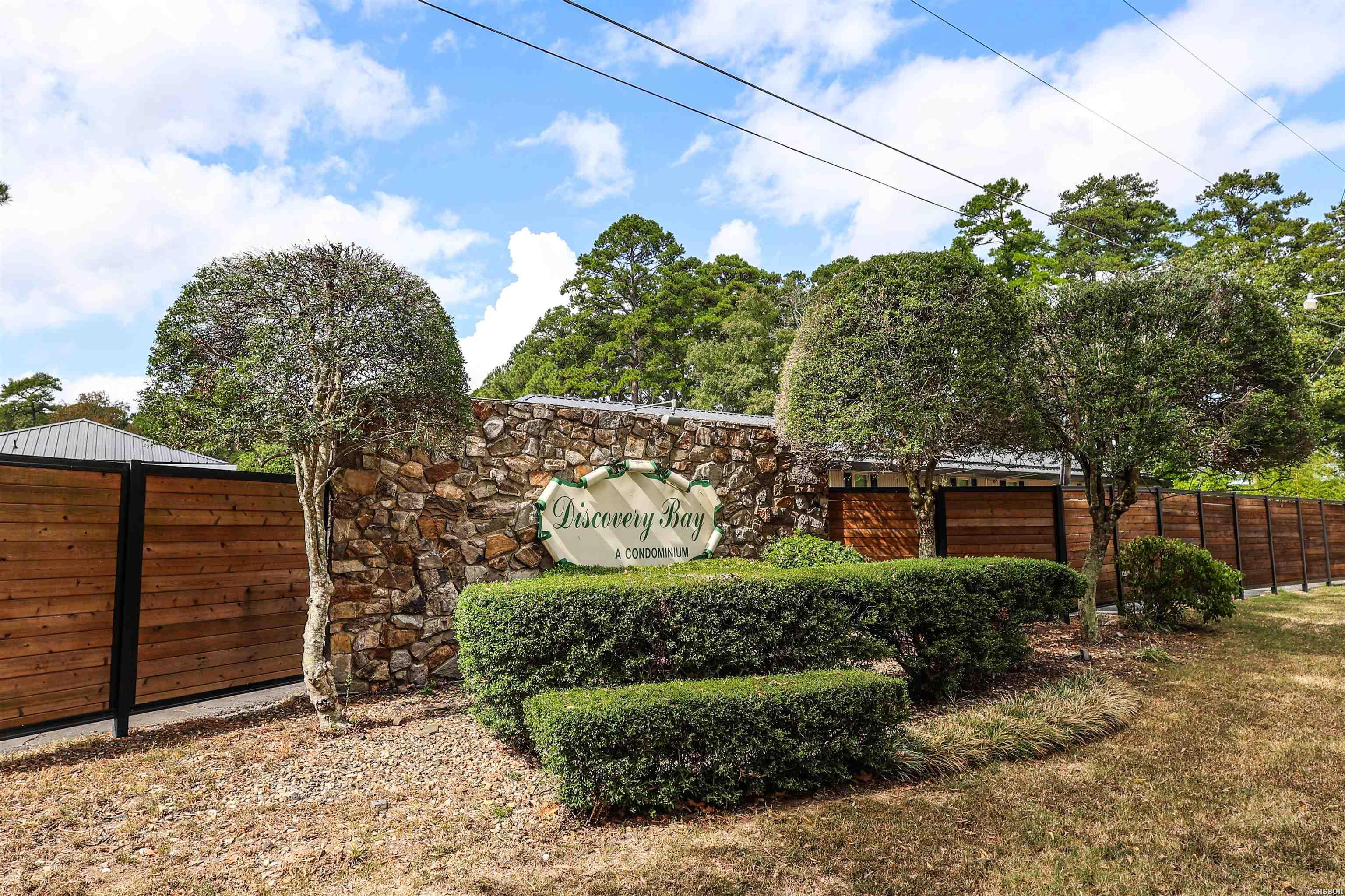 100 Discovery Bay Lane Property Photo 18