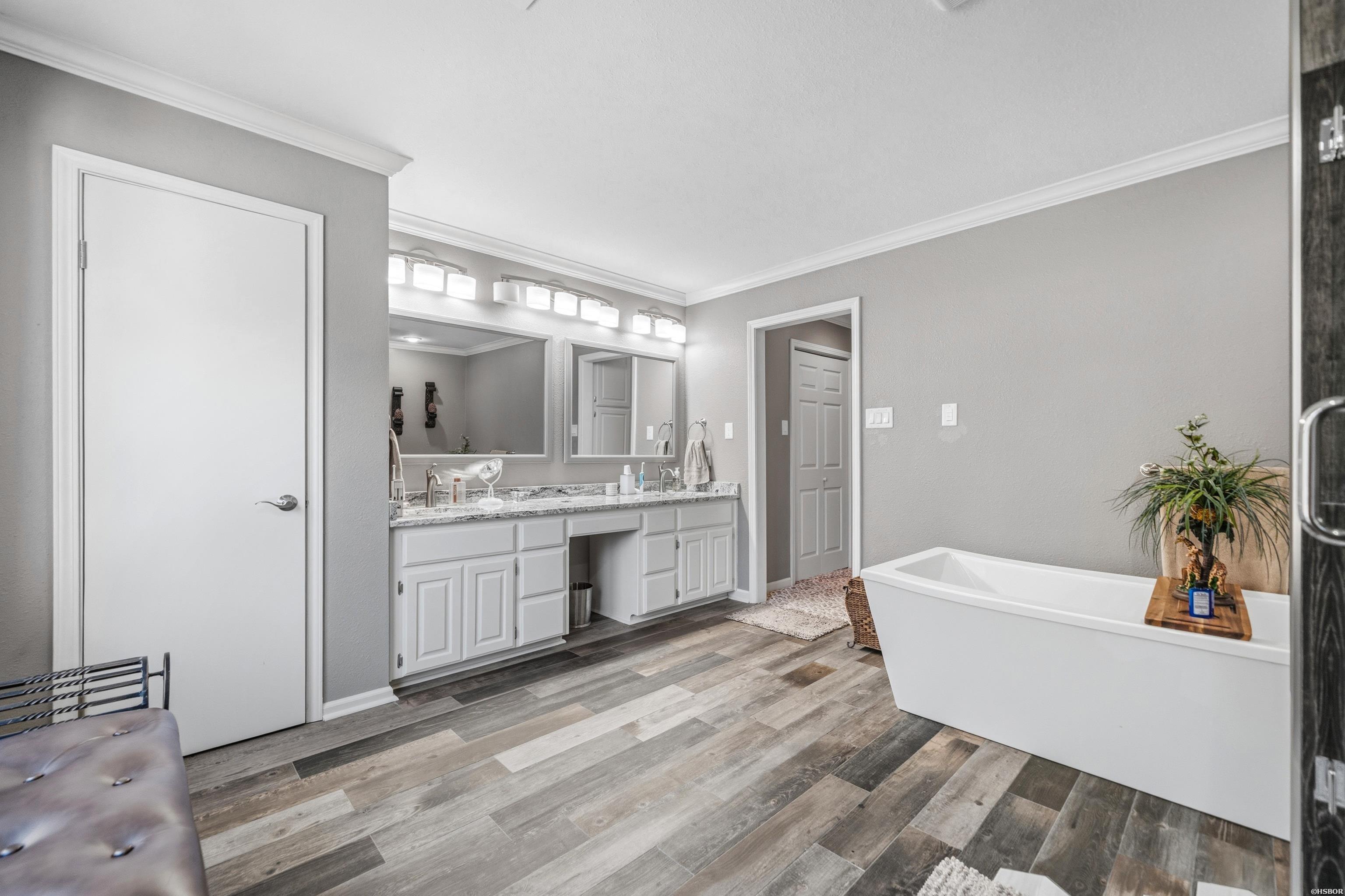 211 Brown Street Property Photo 42