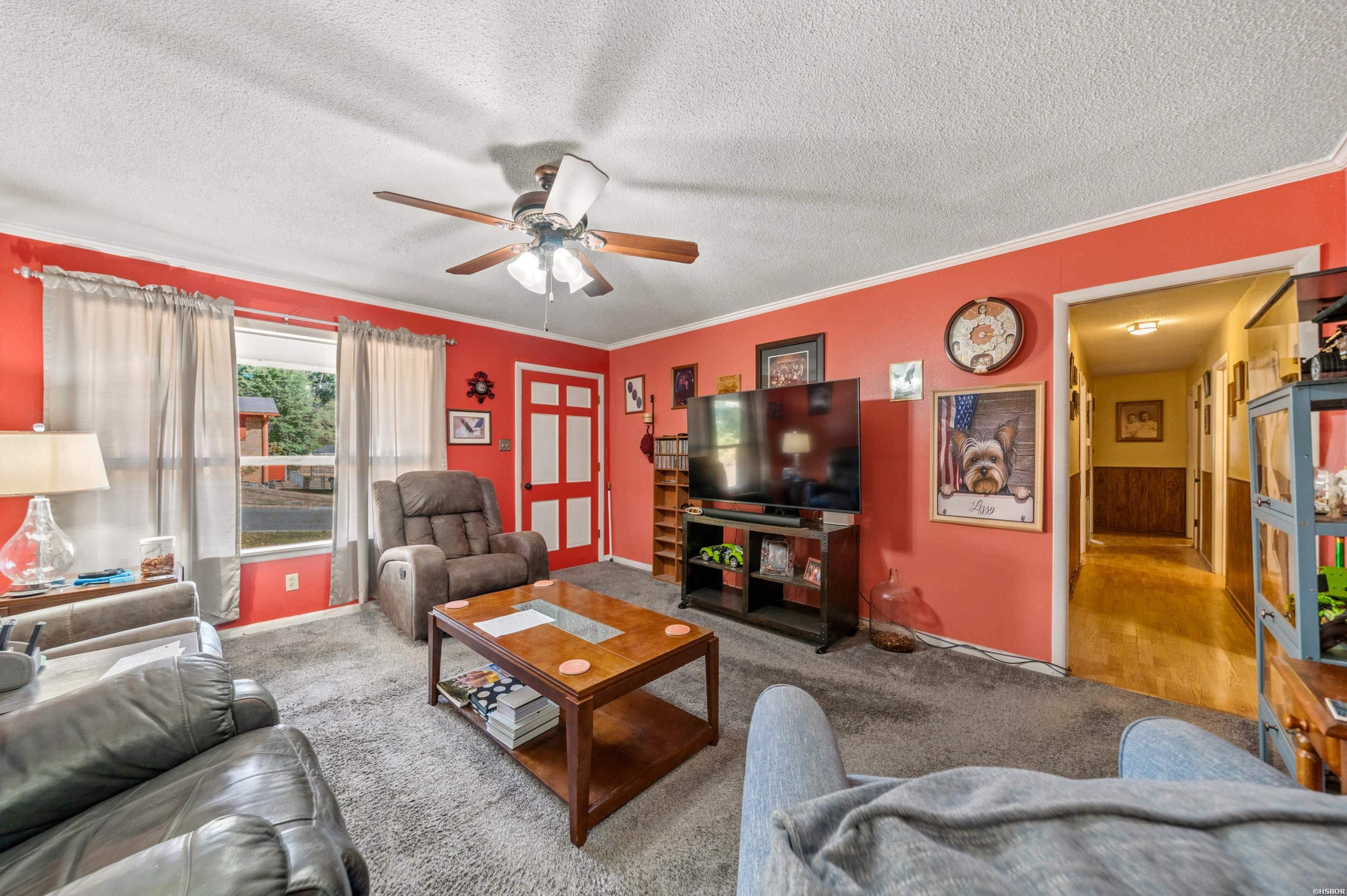 204 Westwood Street Property Photo 6