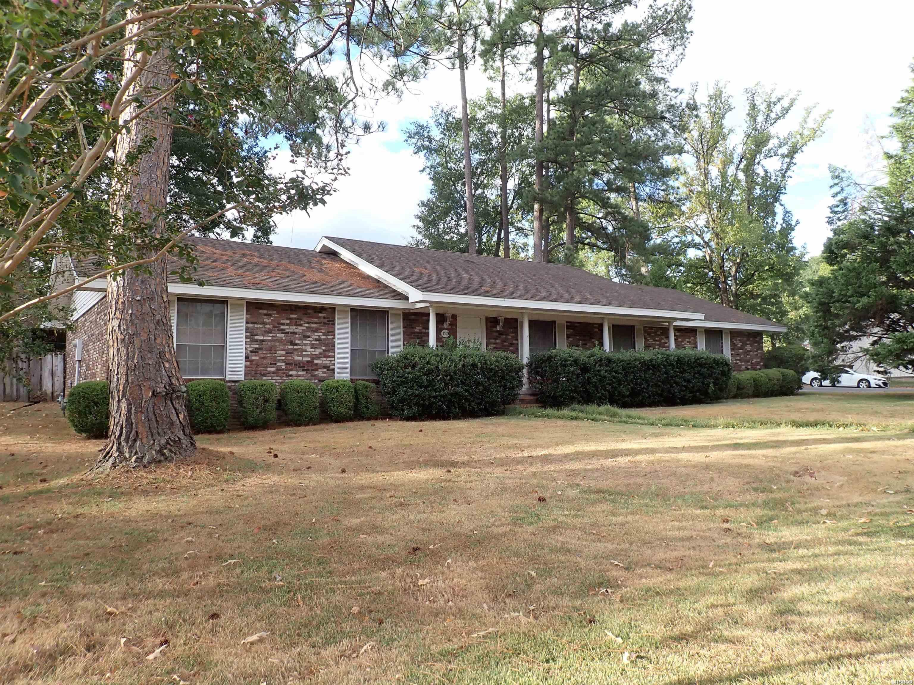 120 Evonshire Drive Property Photo 1