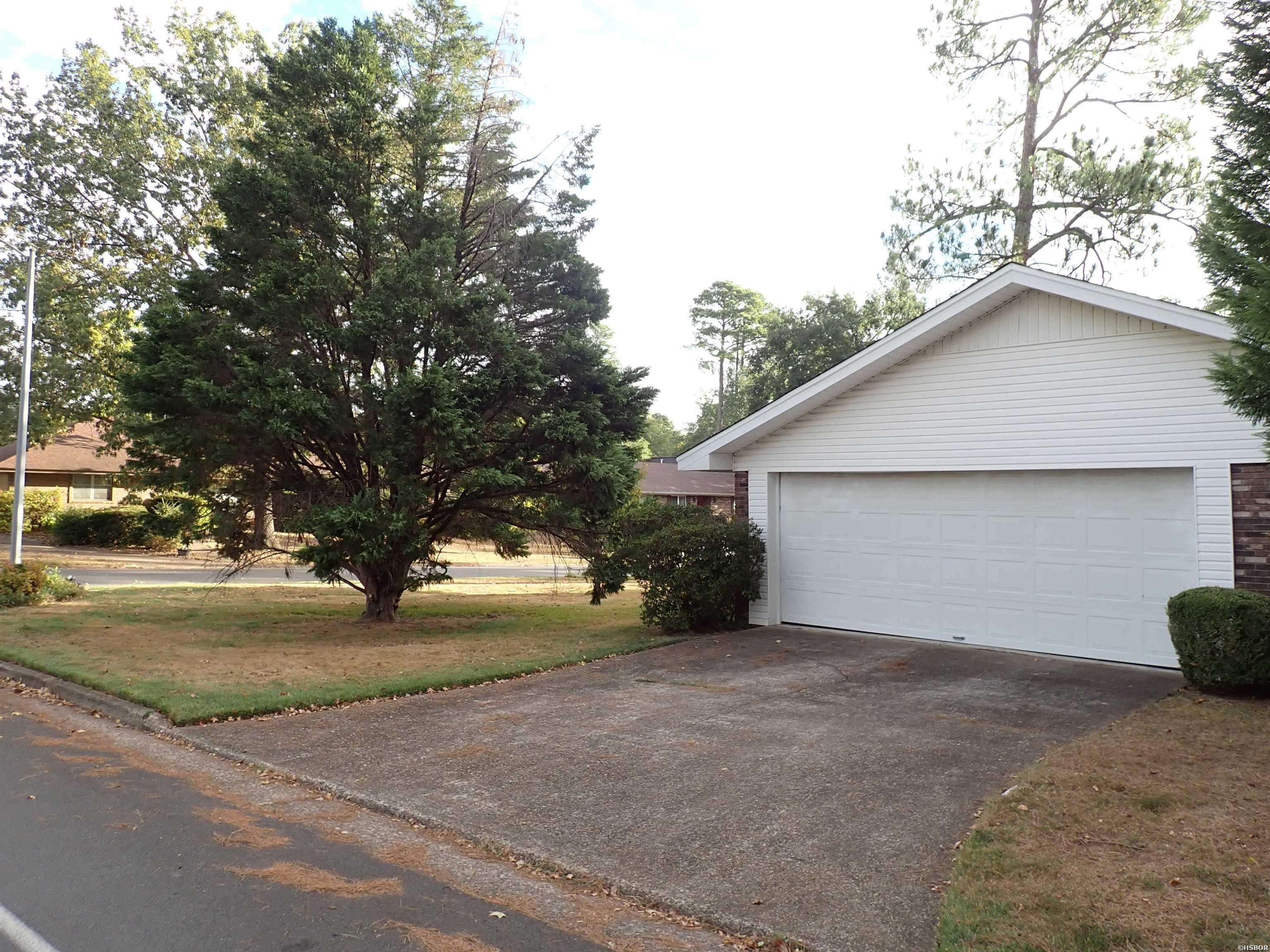 120 Evonshire Drive Property Photo 6