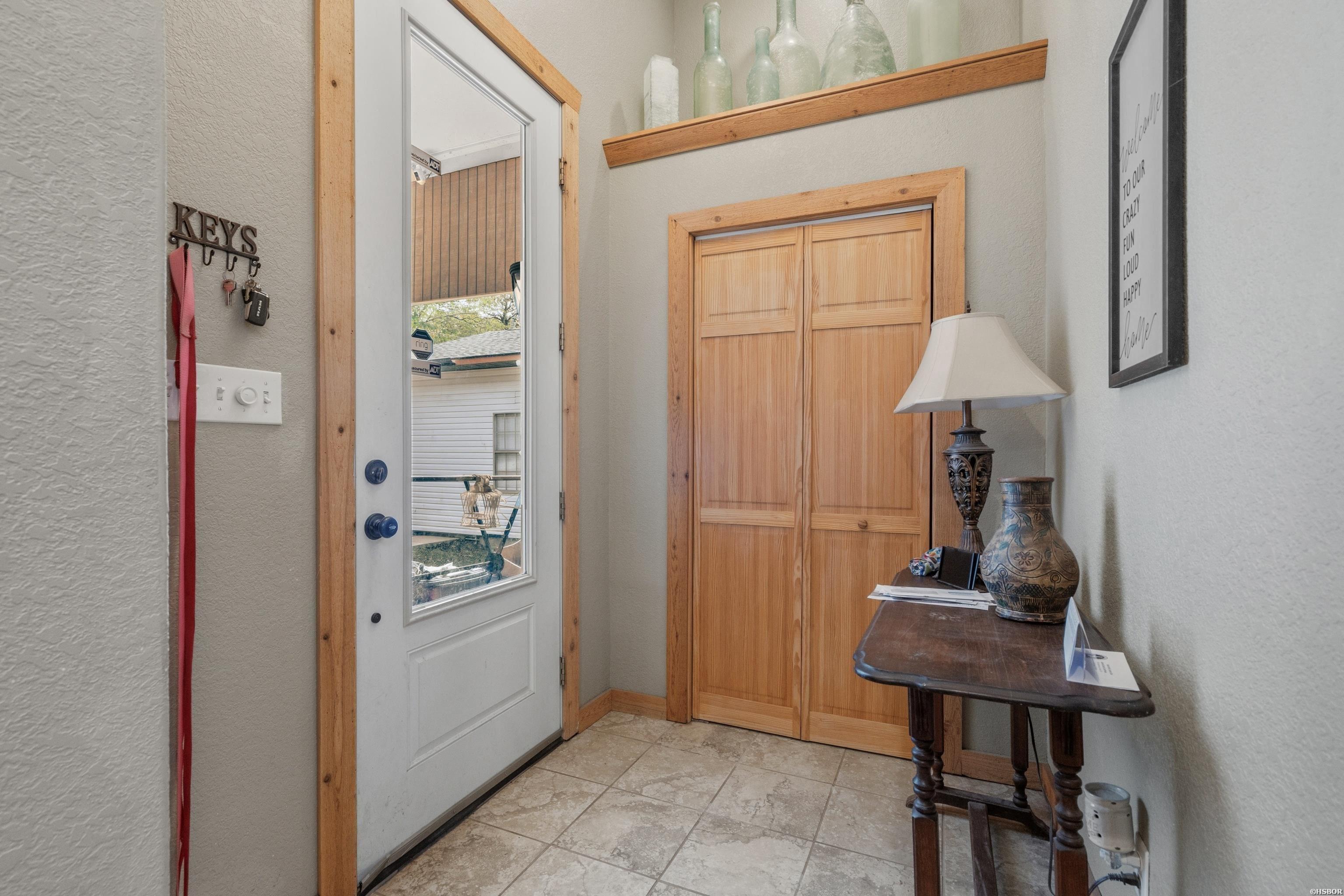 111 Loveless Lane Property Photo 2
