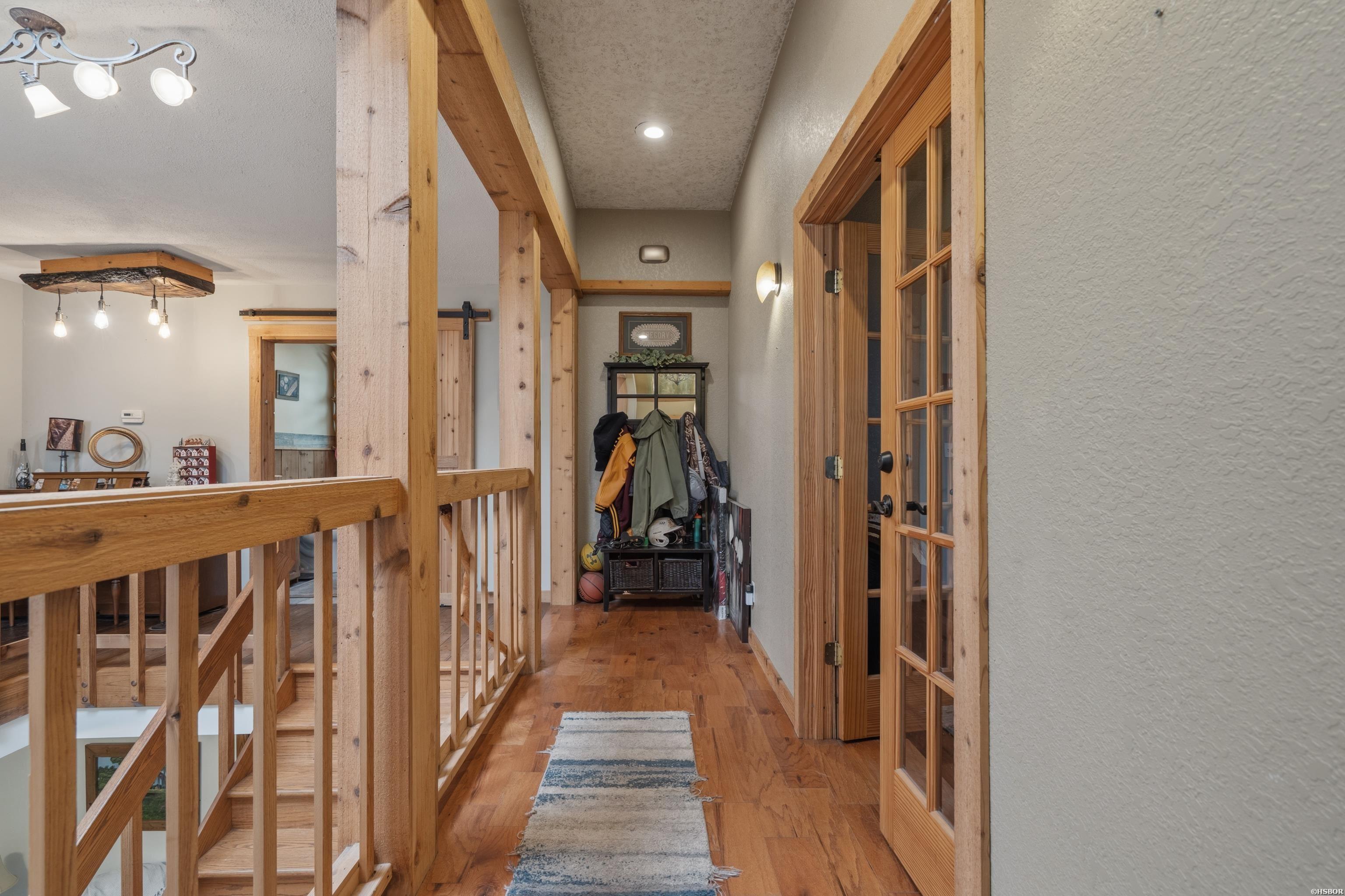 111 Loveless Lane Property Photo 3