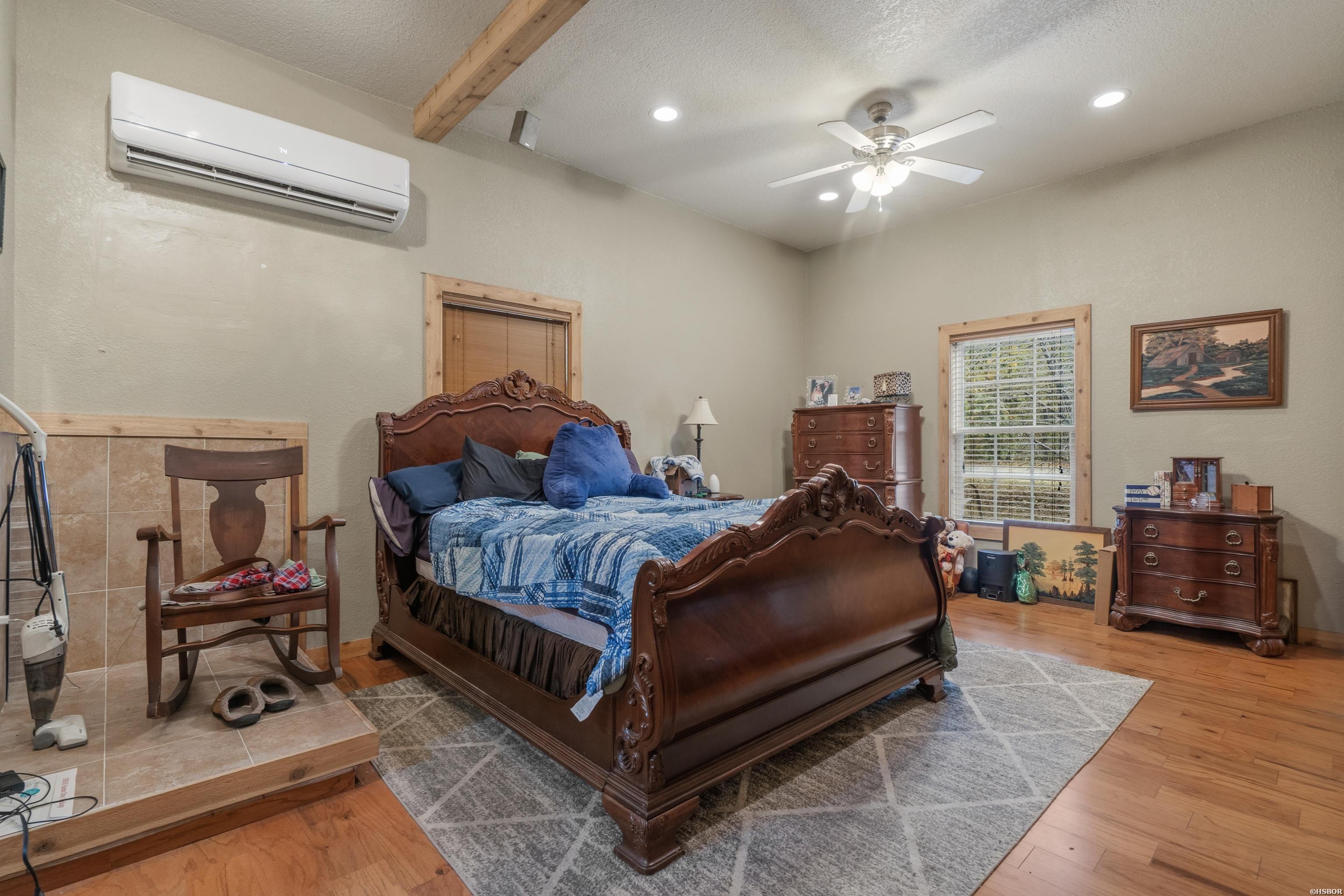 111 Loveless Lane Property Photo 8