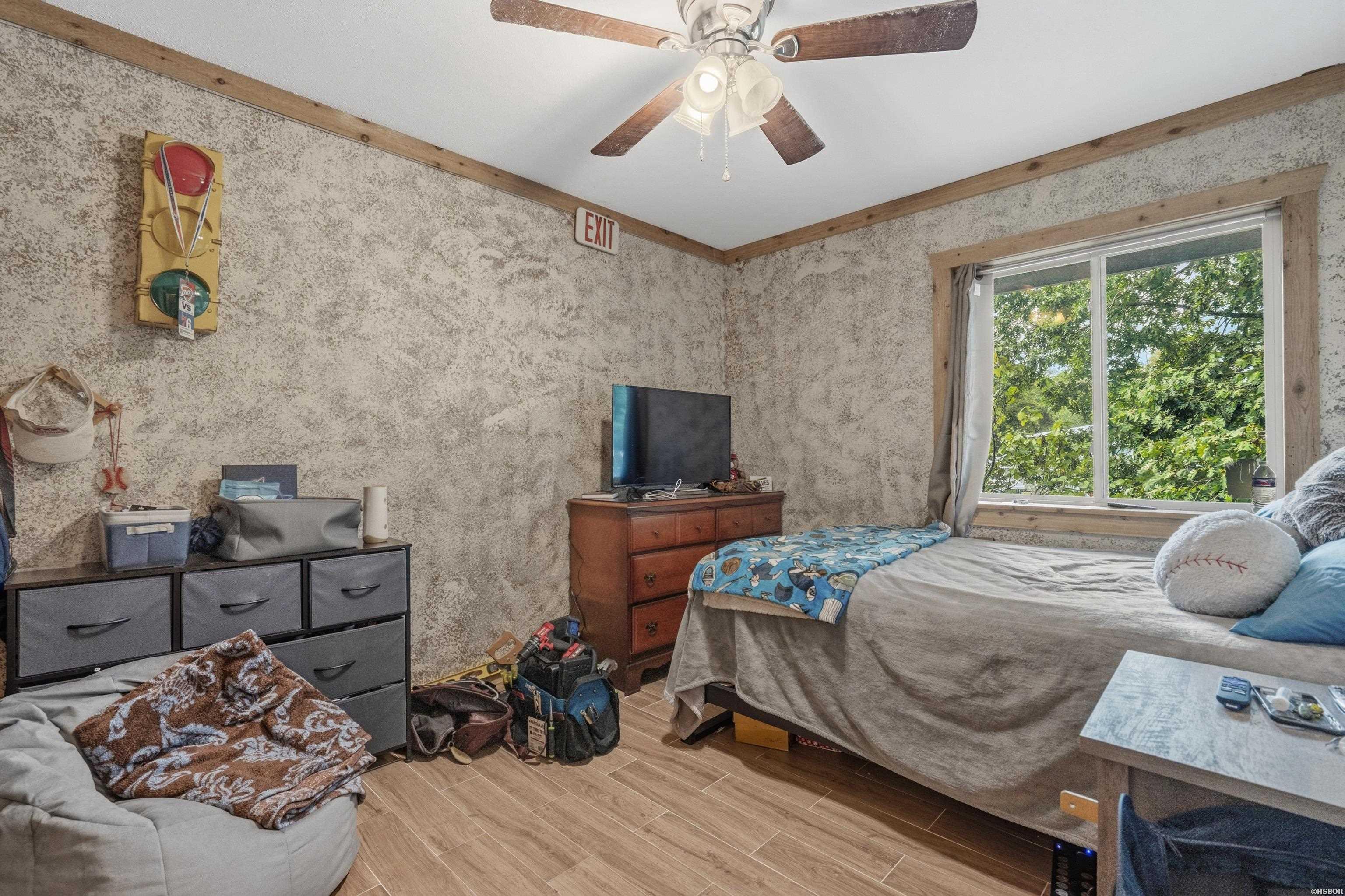111 Loveless Lane Property Photo 15
