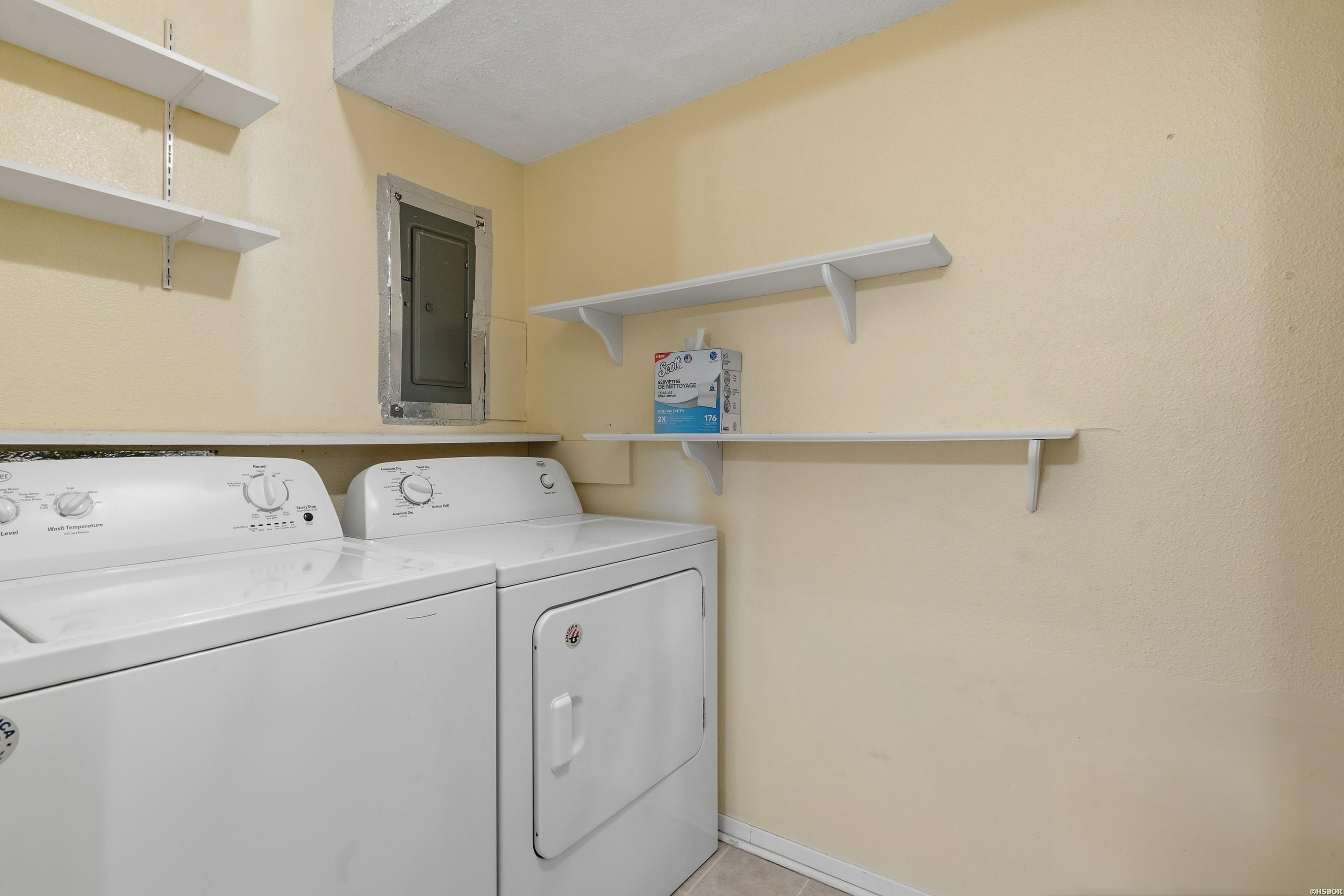 220 Cooper Street Property Photo 6