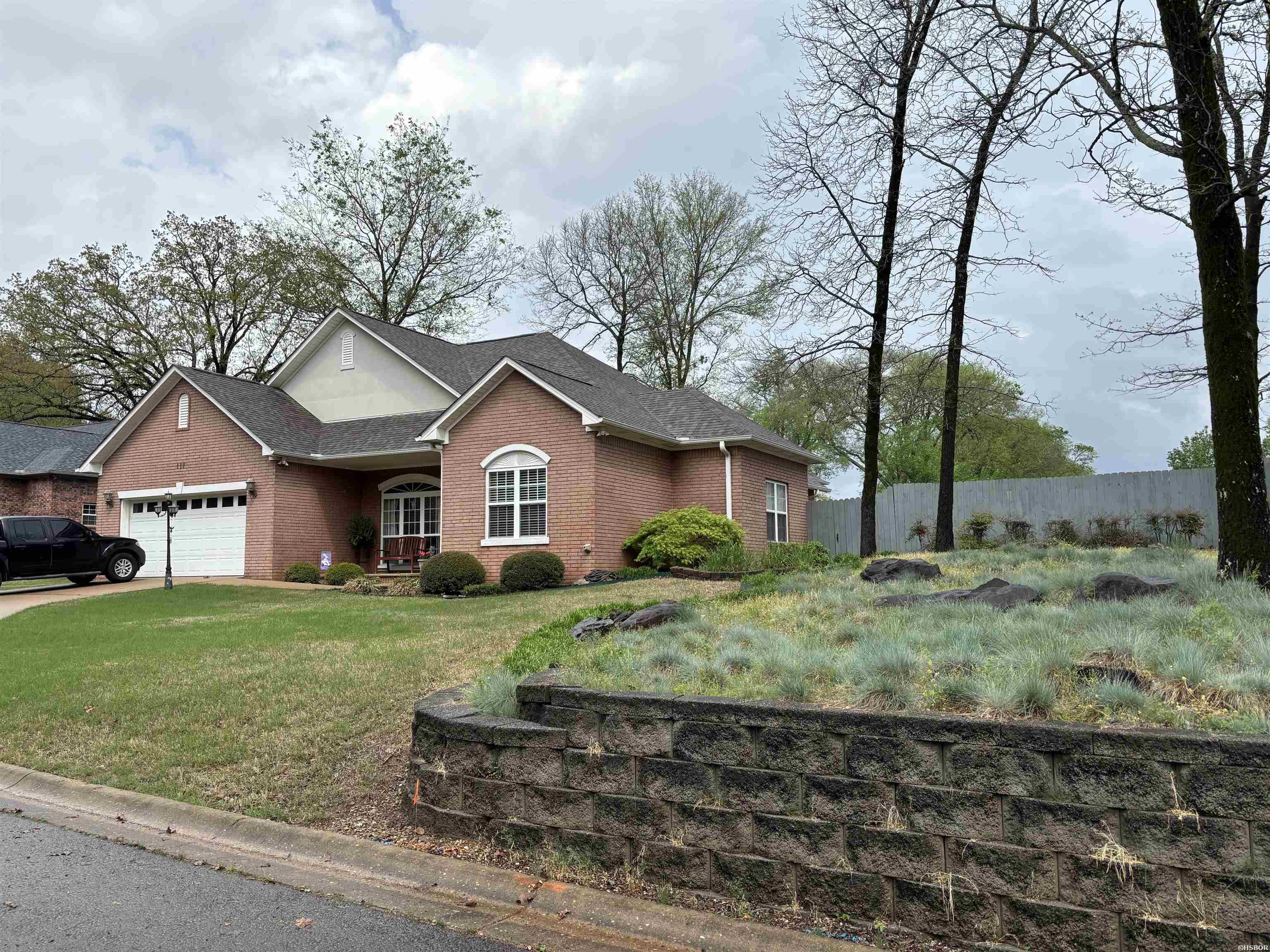 117 Shady Woods Court Property Photo 3