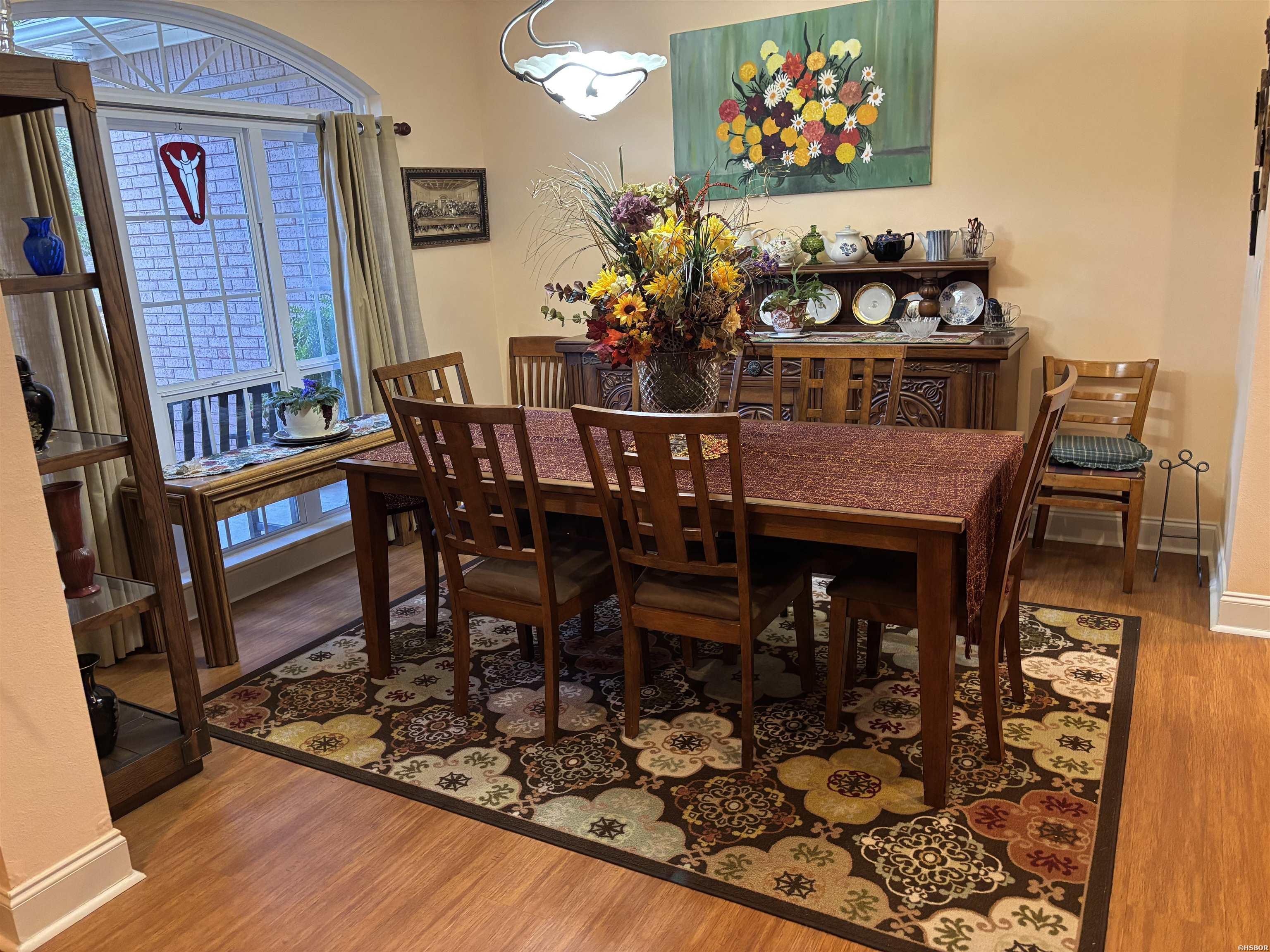 117 Shady Woods Court Property Photo 8