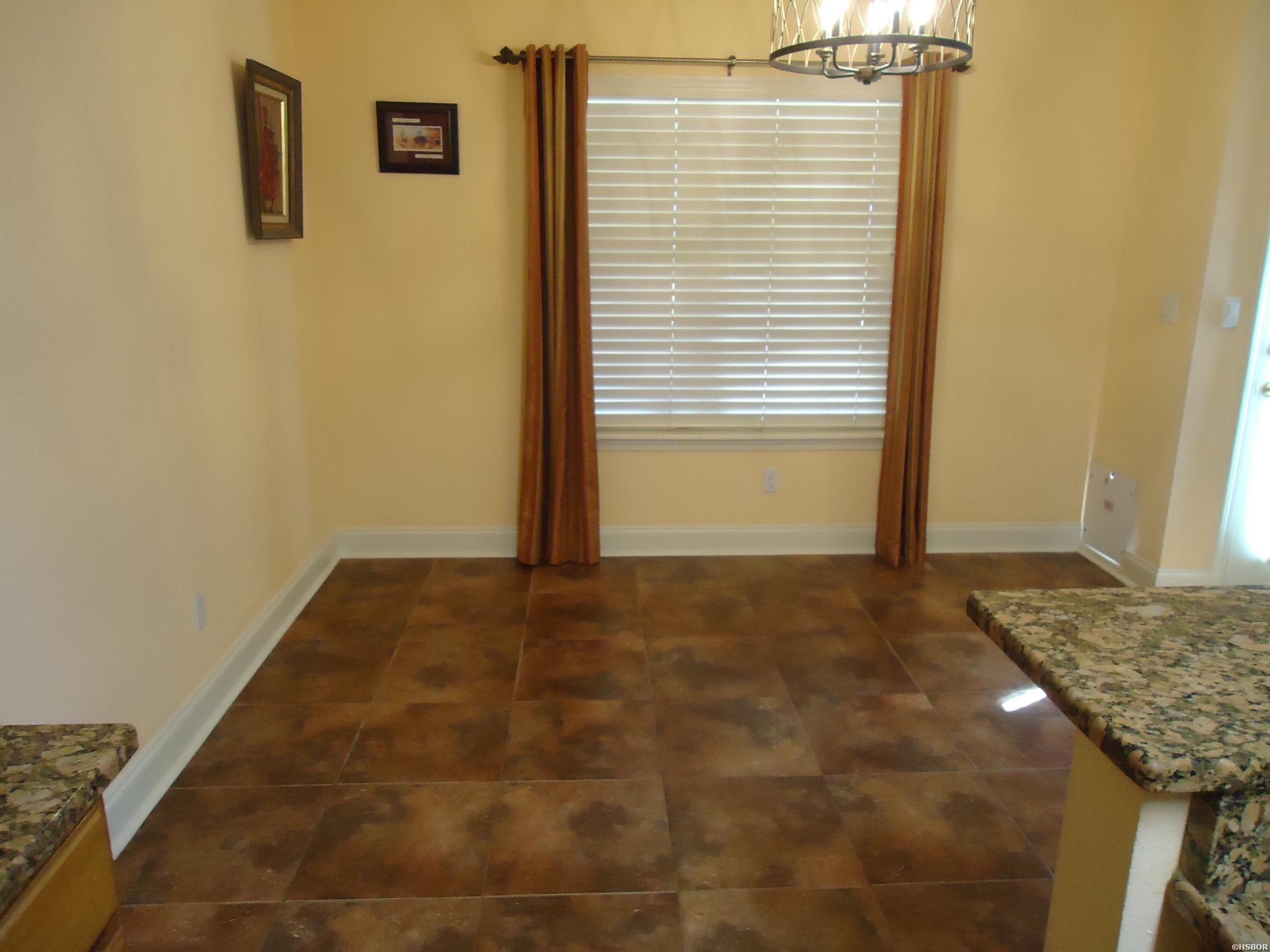 117 Shady Woods Court Property Photo 13