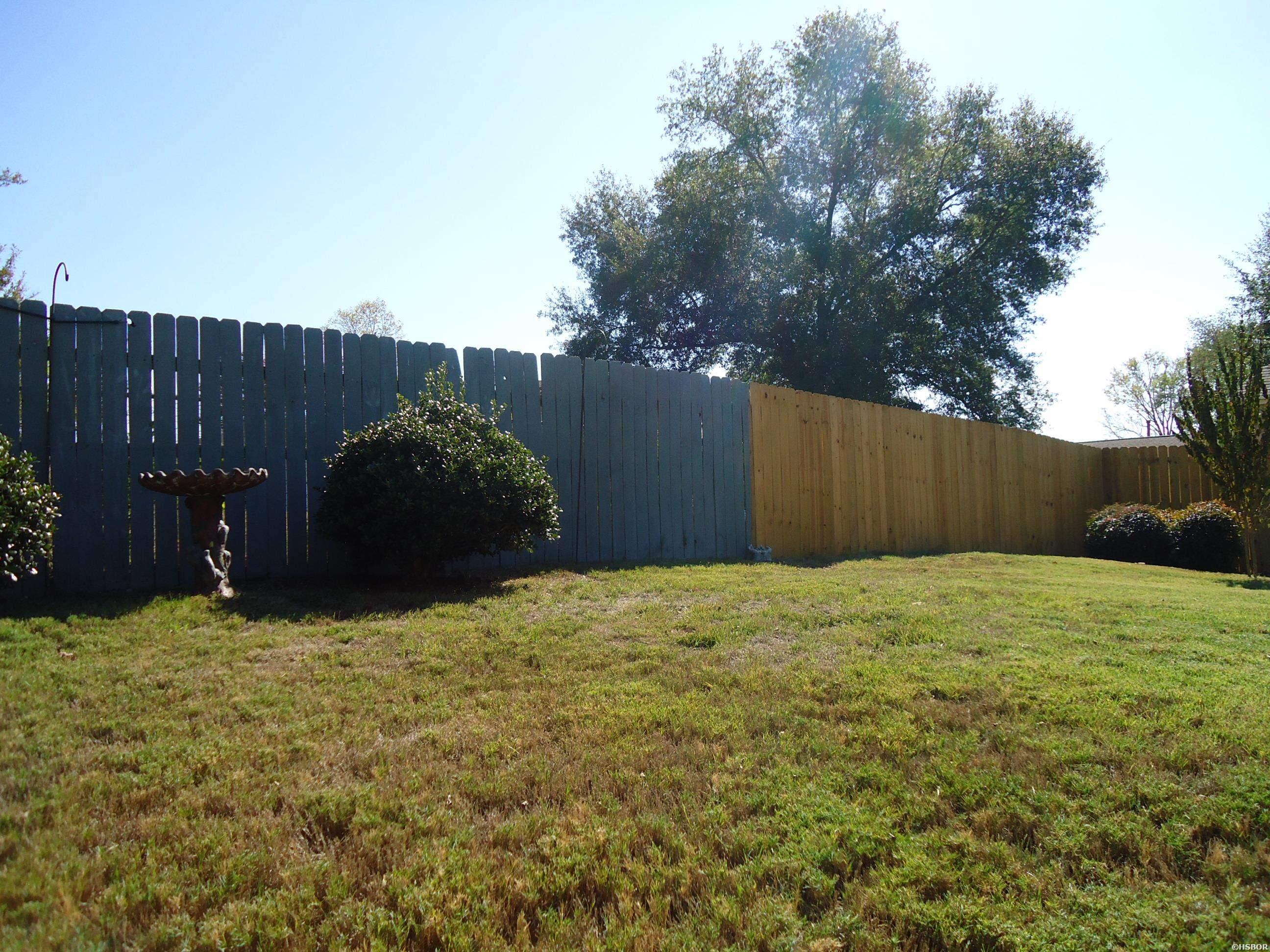 117 Shady Woods Court Property Photo 33