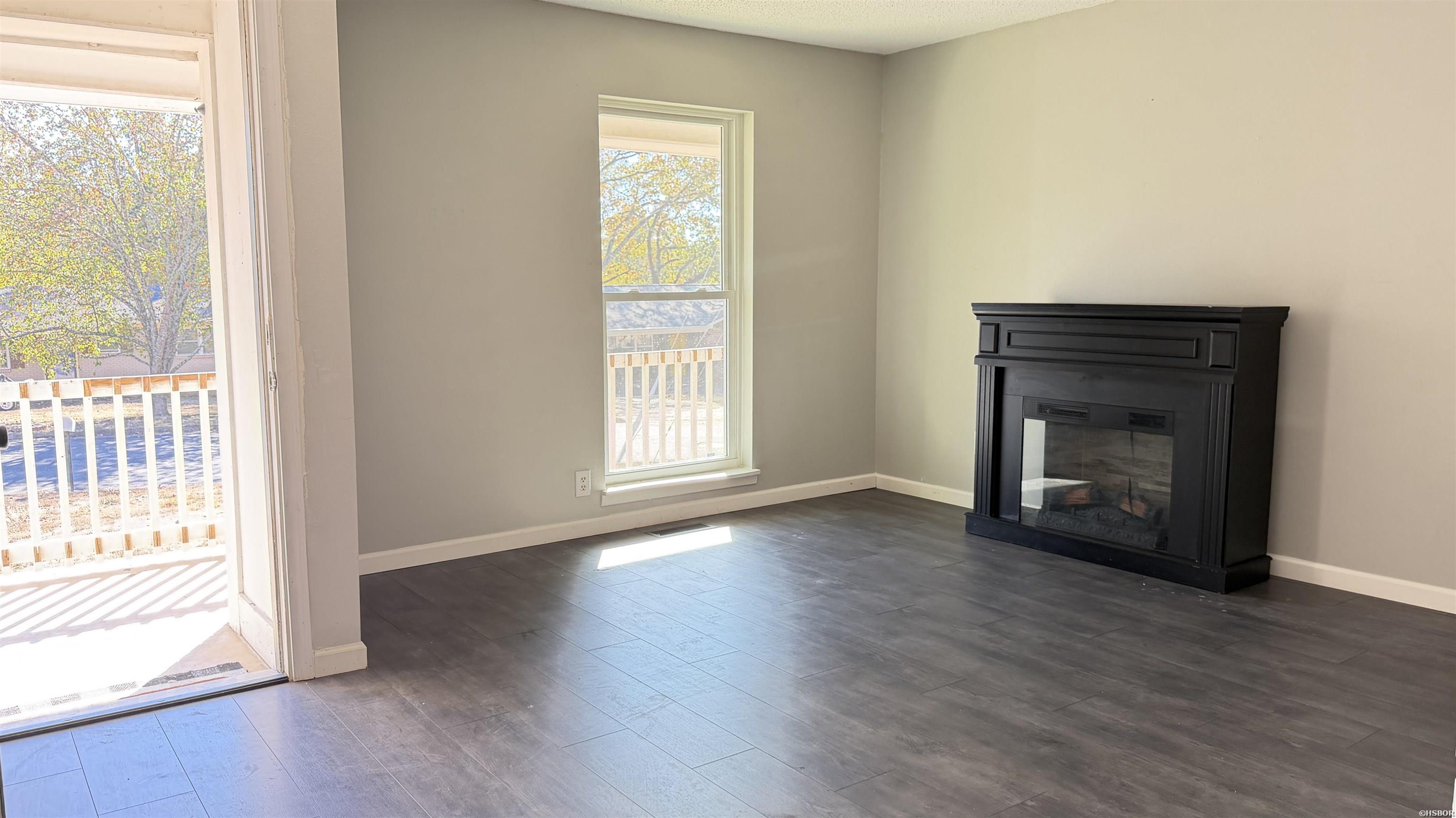 109 Glen Meadow Street Property Photo 2