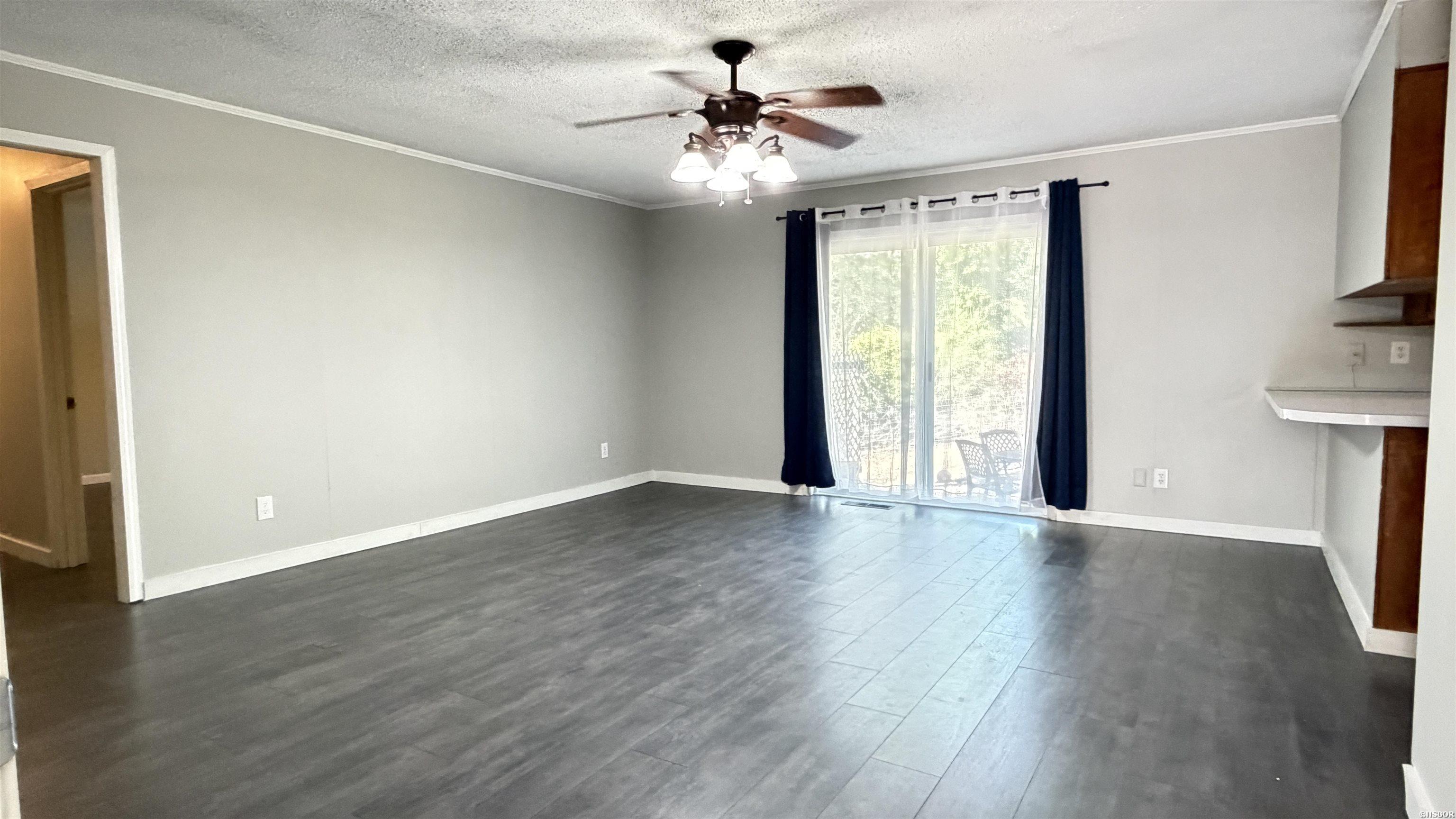 109 Glen Meadow Street Property Photo 6