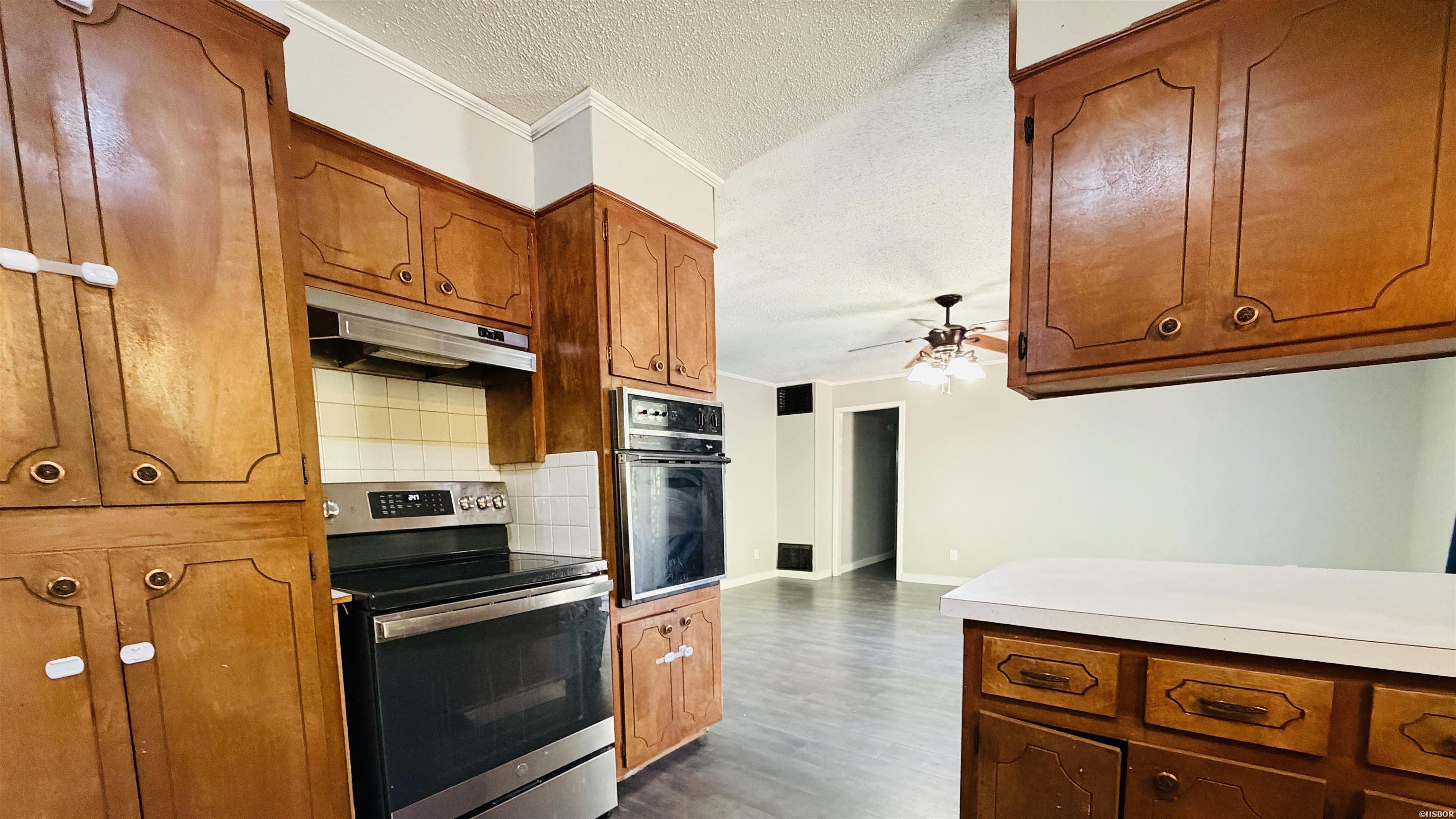 109 Glen Meadow Street Property Photo 7