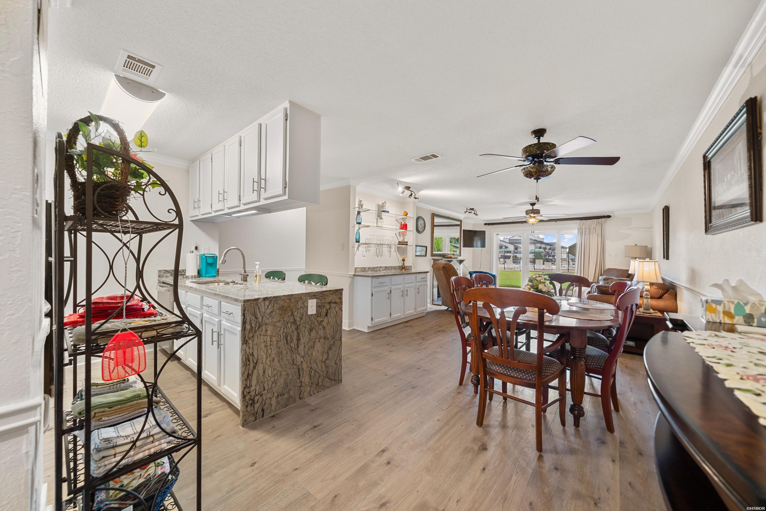 5371 Central Avenue Property Photo 10