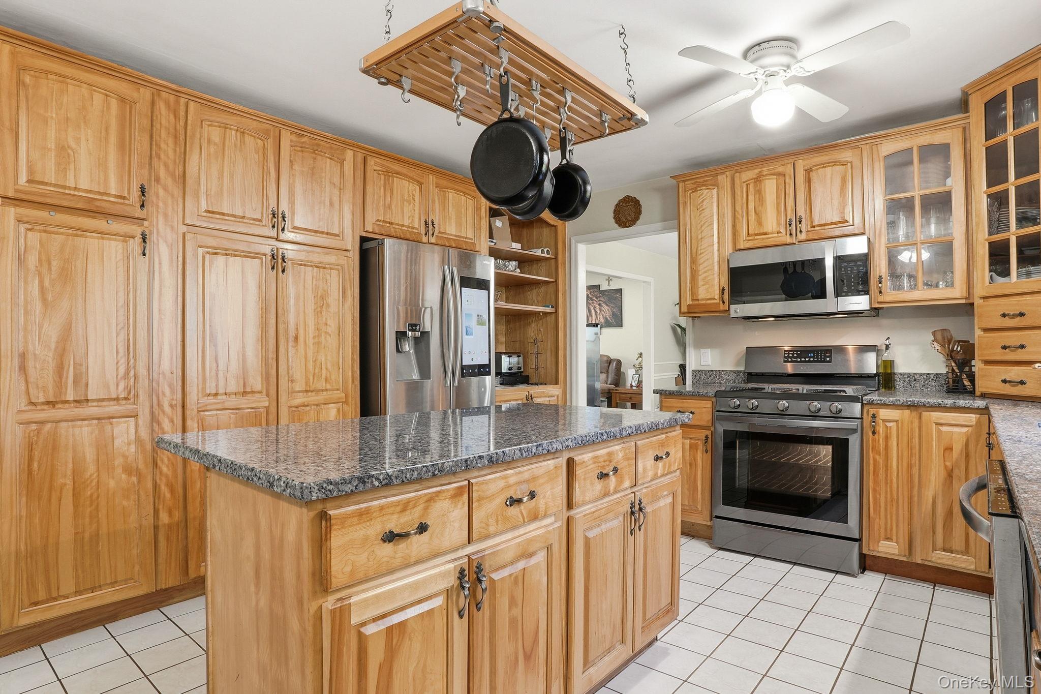 29 Hillview Drive Property Photo 11